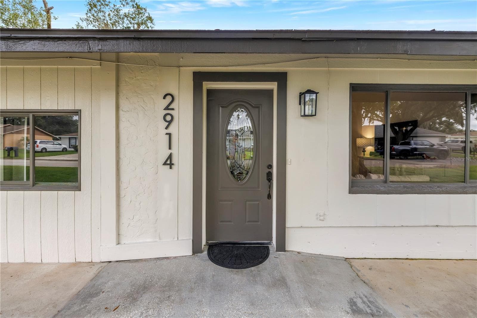 Single Family Residence at 2914 DELROSE DR N, LAKELAND, photo 27 of 43