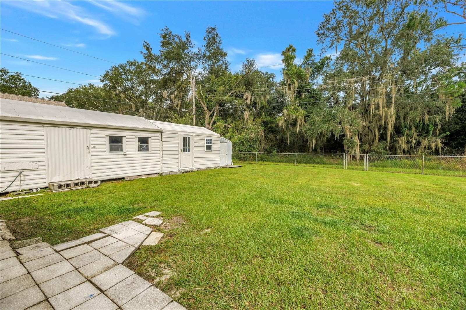 Single Family Residence at 2914 DELROSE DR N, LAKELAND, photo 28 of 43