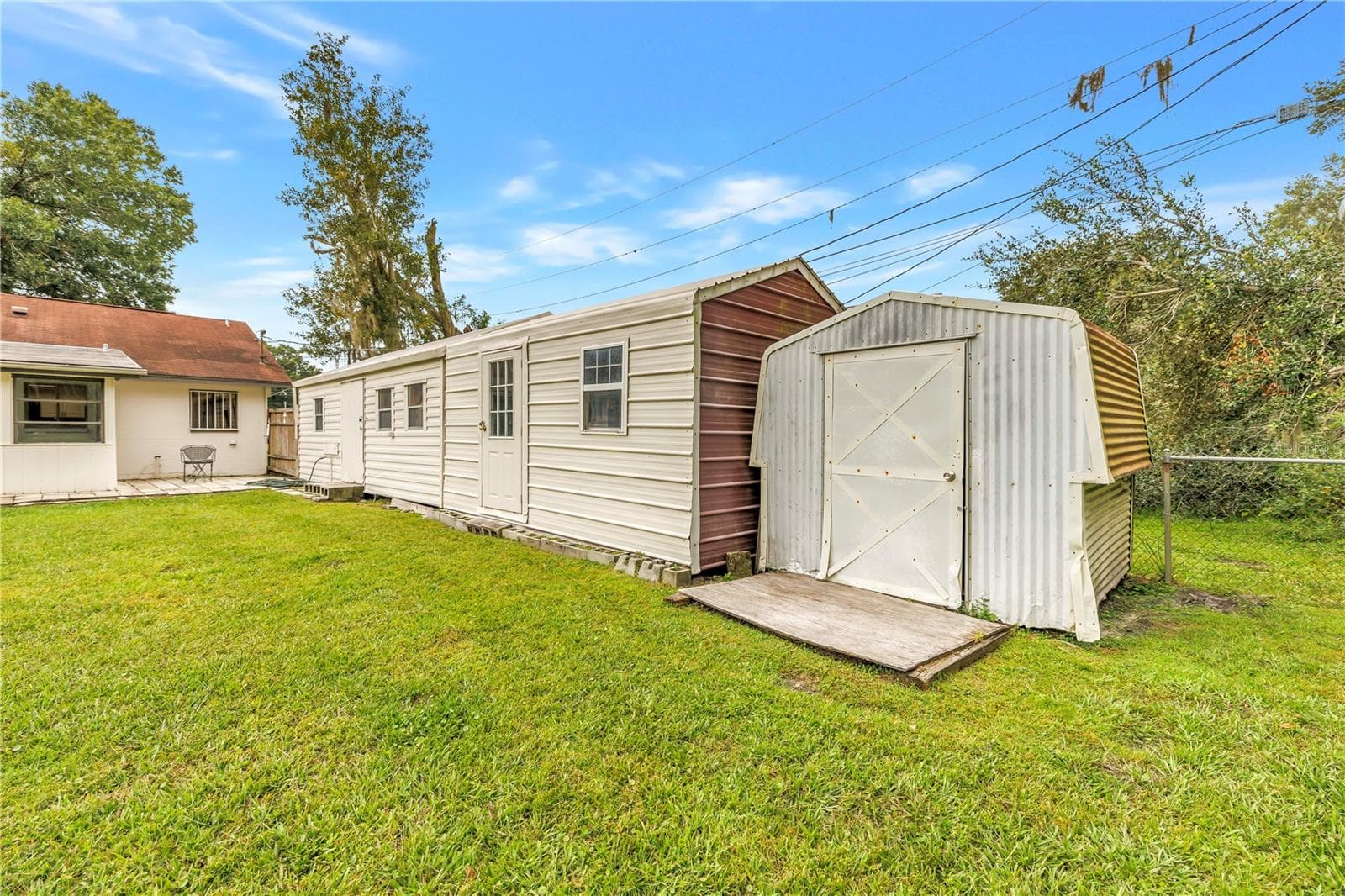 Single Family Residence at 2914 DELROSE DR N, LAKELAND, photo 33 of 43