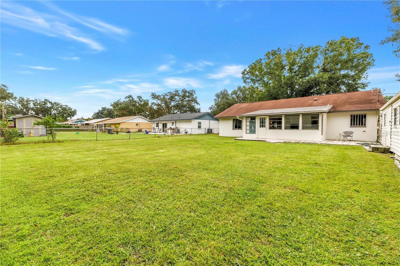 Single Family Residence at 2914 DELROSE DR N, LAKELAND, photo 34 of 43
