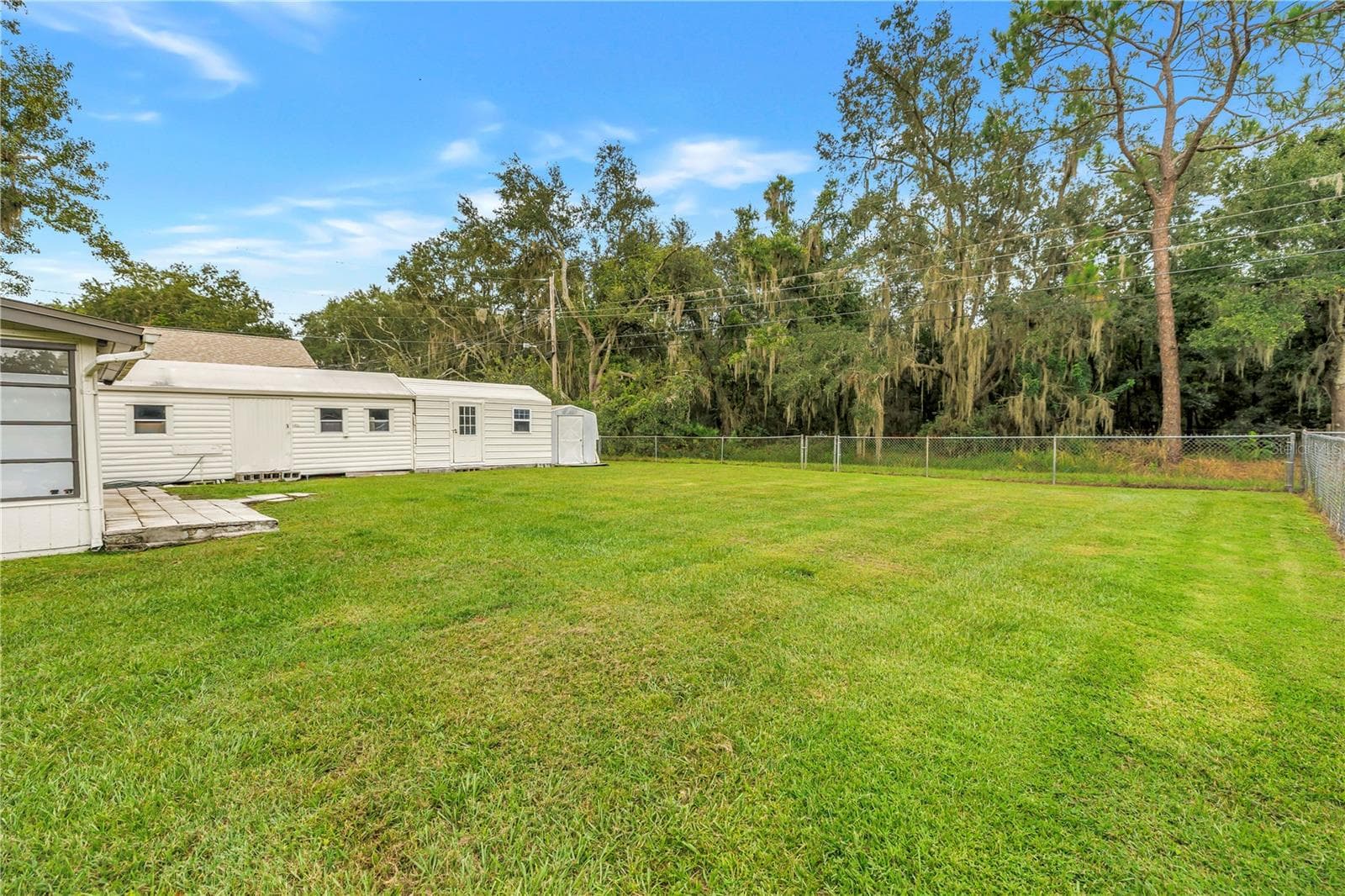 Single Family Residence at 2914 DELROSE DR N, LAKELAND, photo 37 of 43