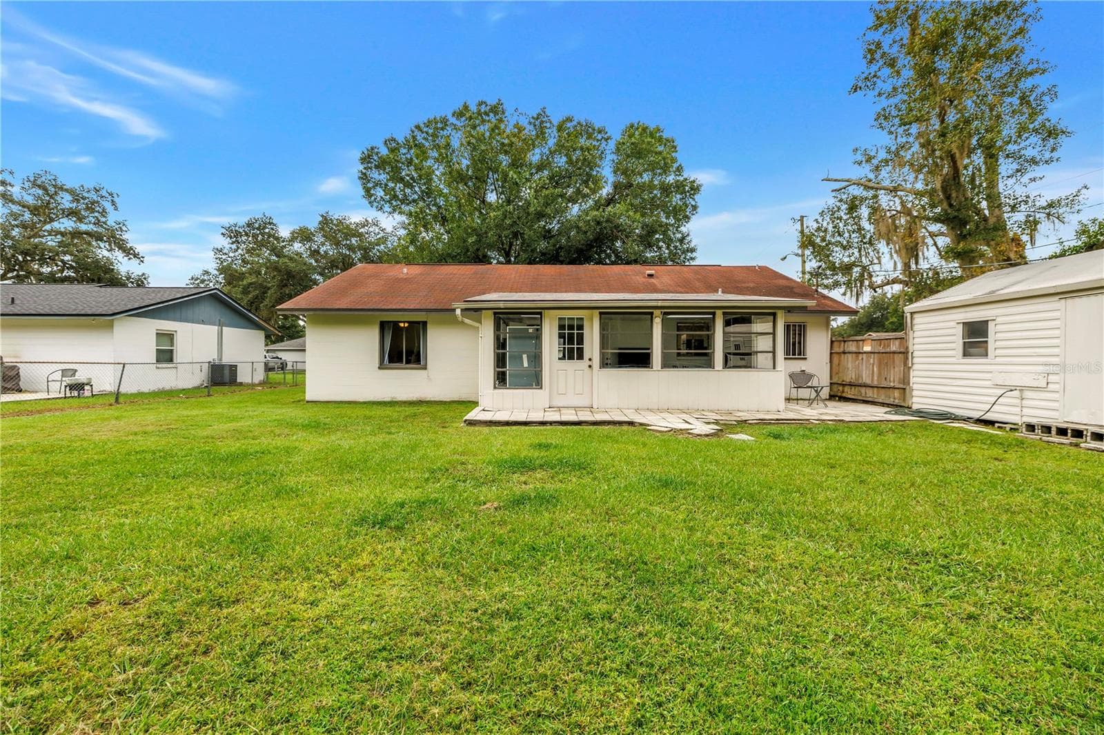 Single Family Residence at 2914 DELROSE DR N, LAKELAND, photo 38 of 43