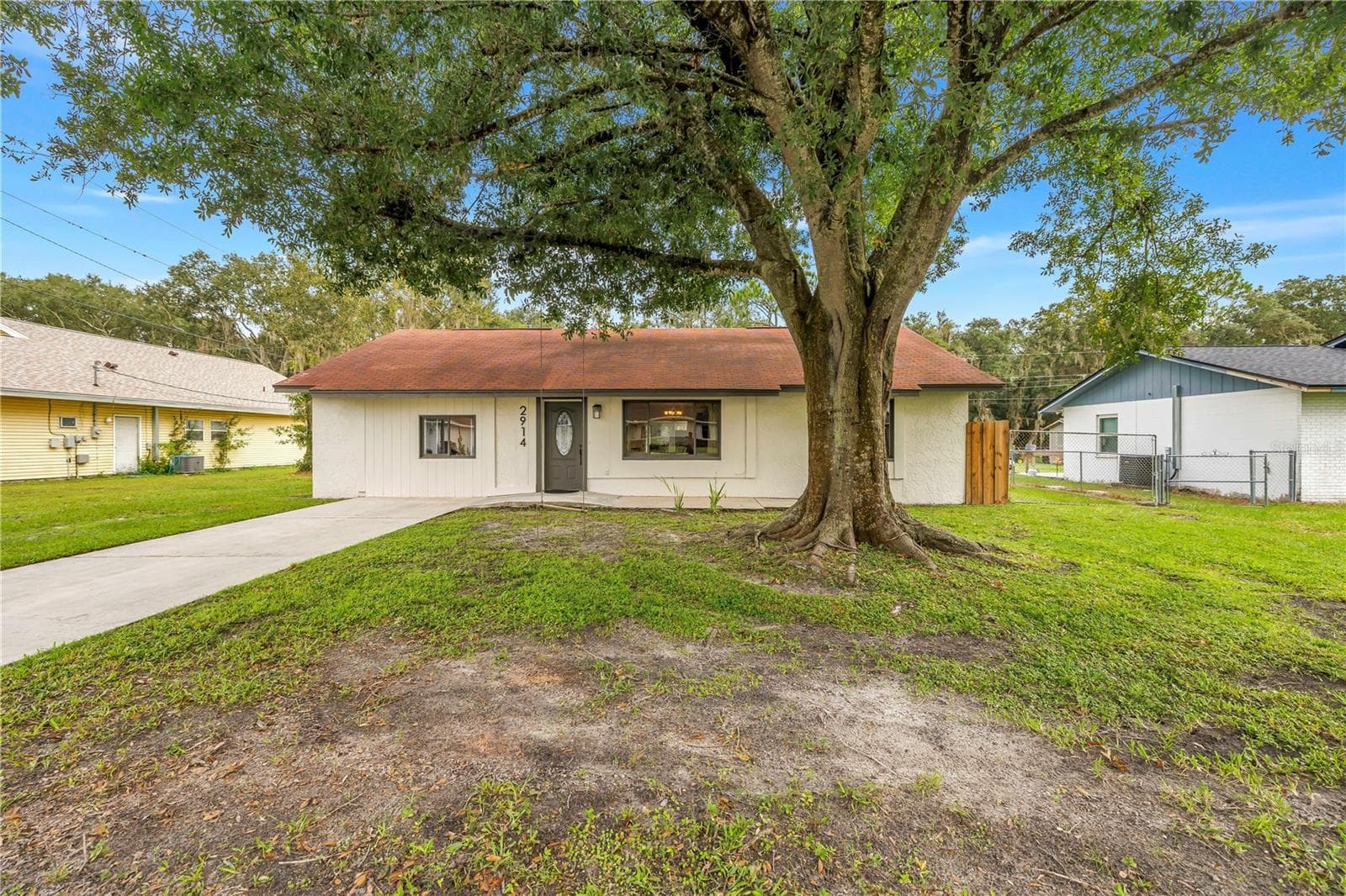 Single Family Residence at 2914 DELROSE DR N, LAKELAND, photo 39 of 43