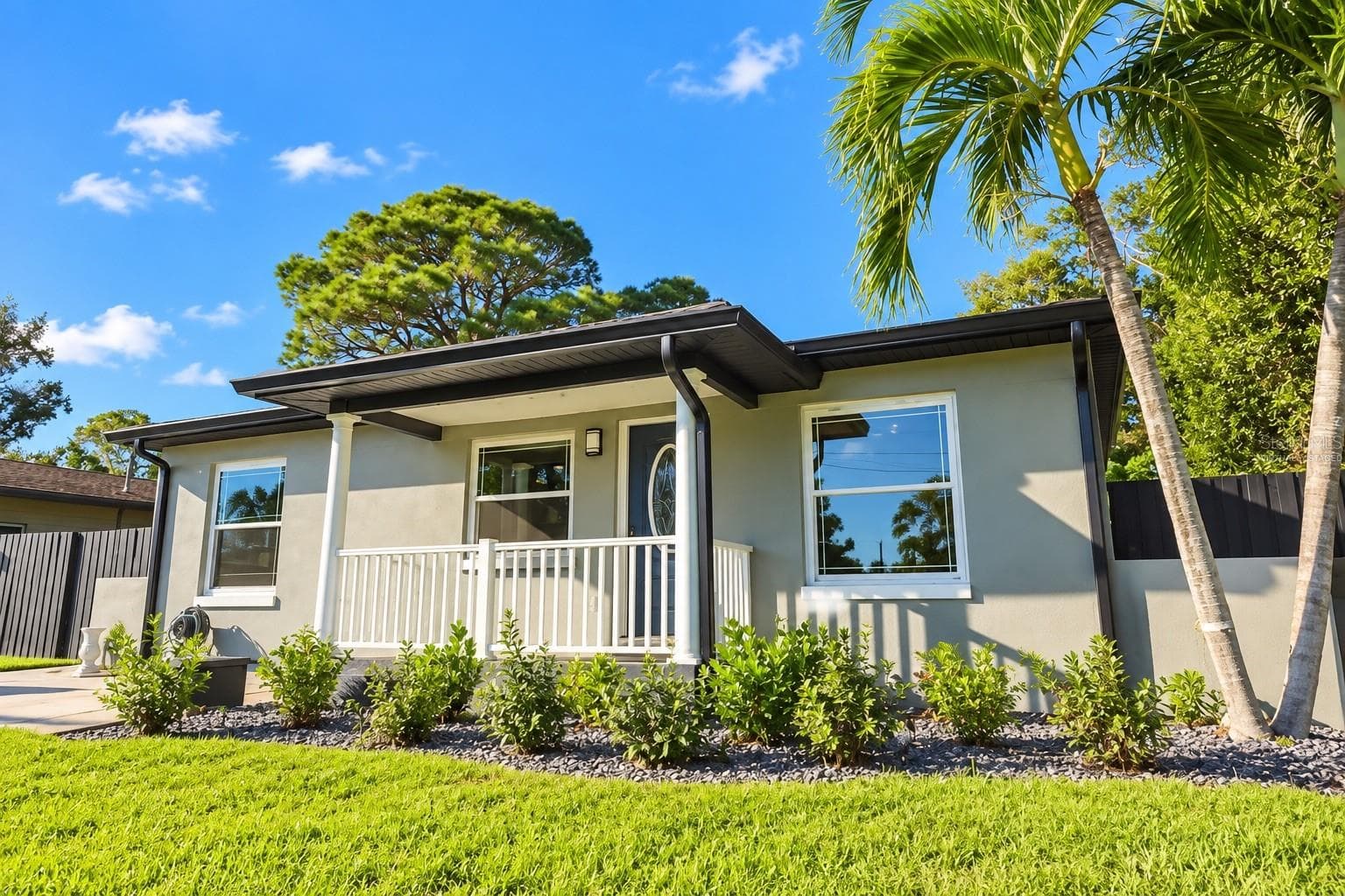 Single Family Residence at 5817 DARTMOUTH AVE N, ST PETERSBURG, photo 2 of 21