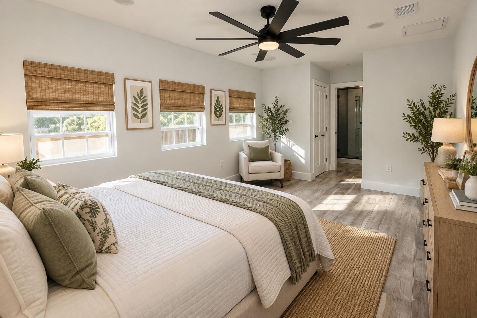Virtually Staged - 5817 DARTMOUTH AVE N, ST PETERSBURG