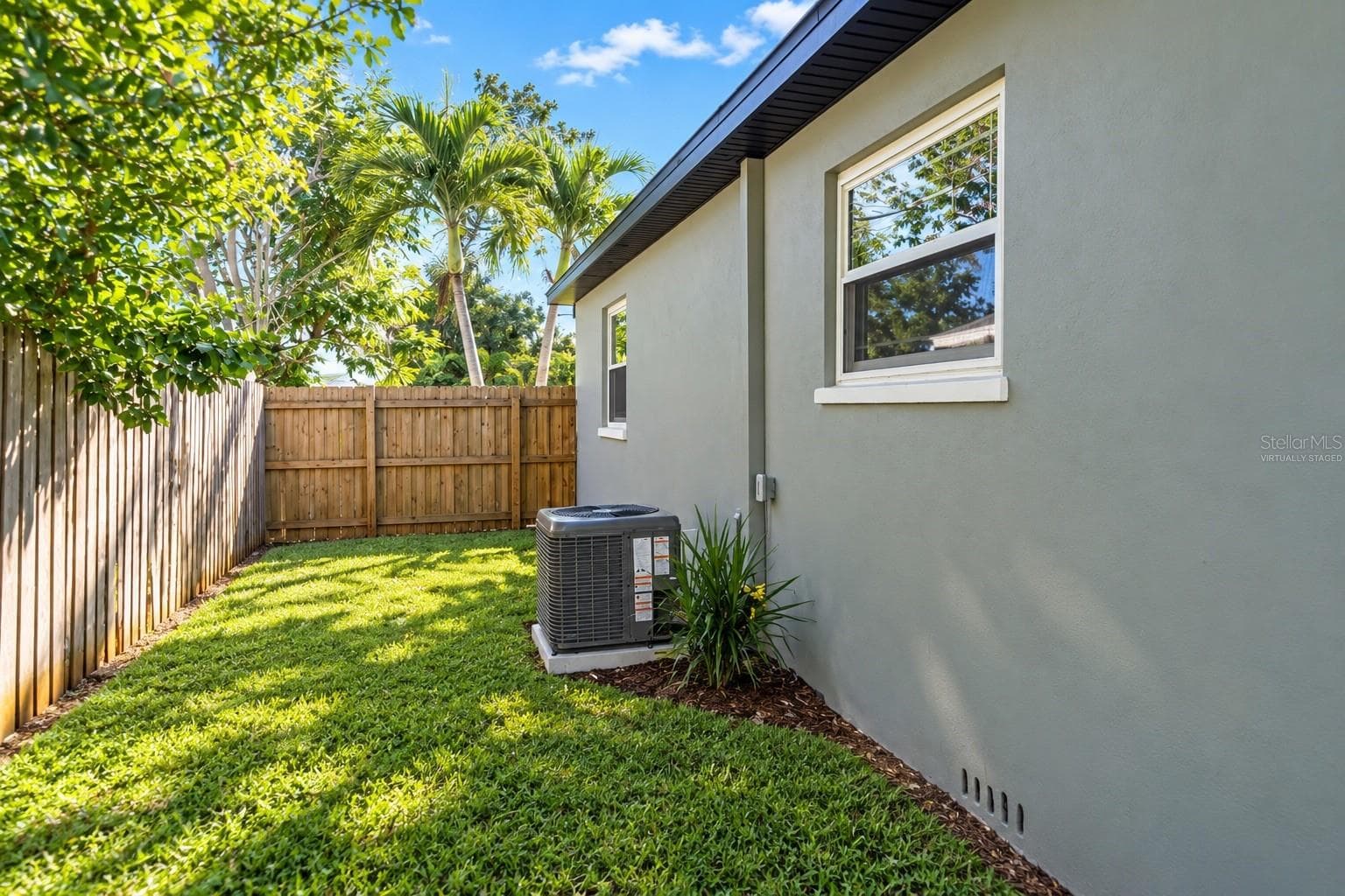 Single Family Residence at 5817 DARTMOUTH AVE N, ST PETERSBURG, photo 16 of 21