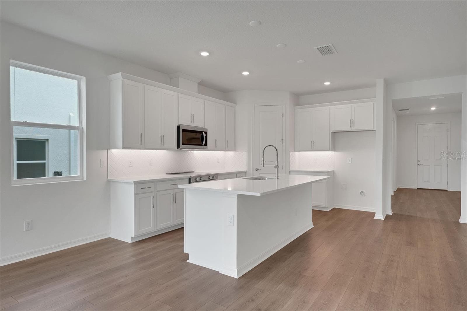 Virtually Staged sample images - 35115 TUSCAN HILL RD, DADE CITY