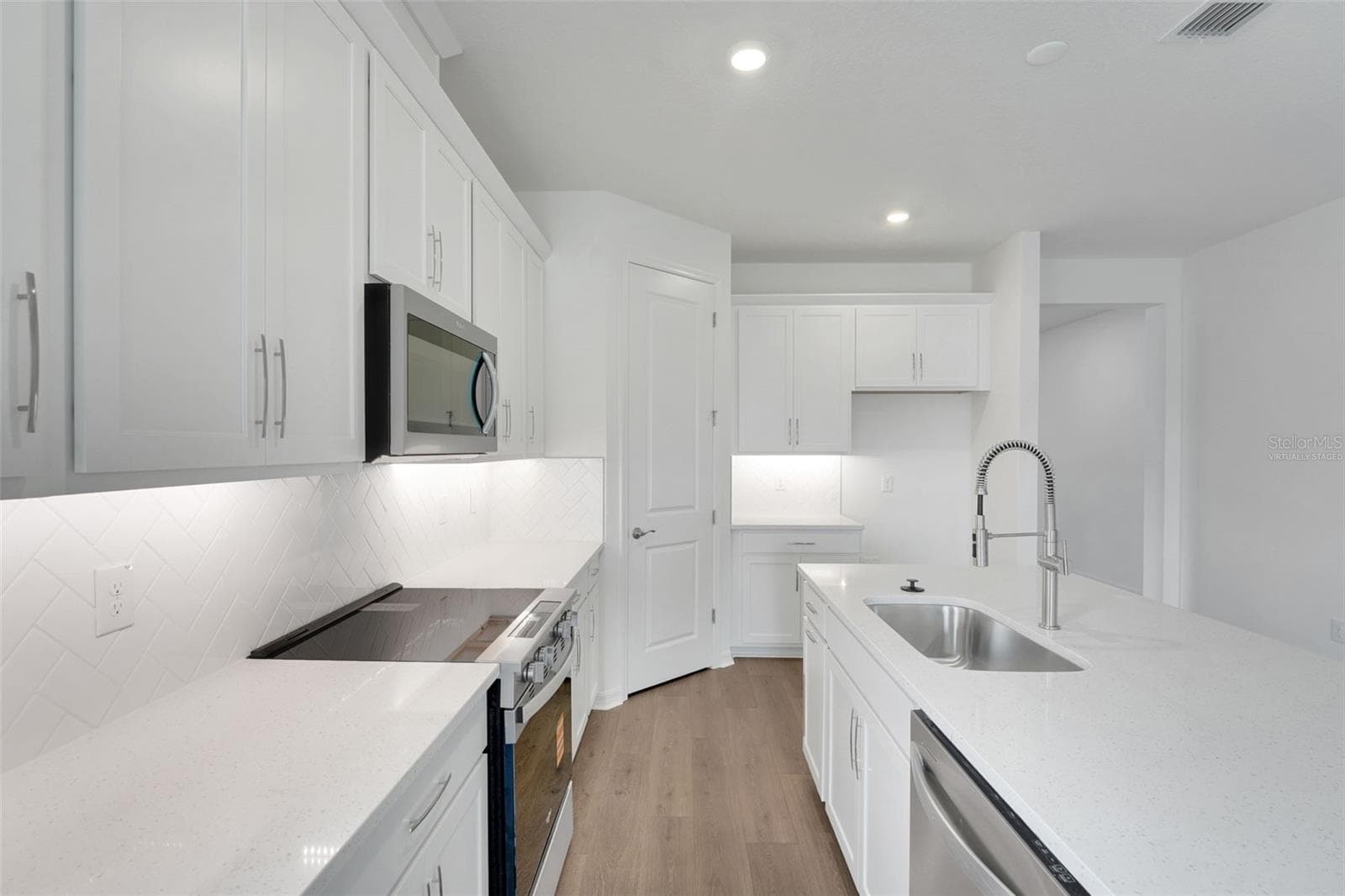 Virtually Staged sample images - 35115 TUSCAN HILL RD, DADE CITY