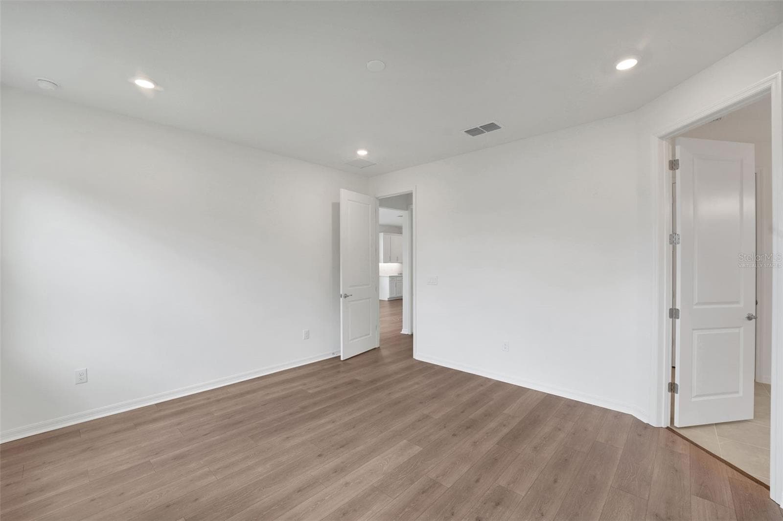 Virtually Staged sample images - 35115 TUSCAN HILL RD, DADE CITY