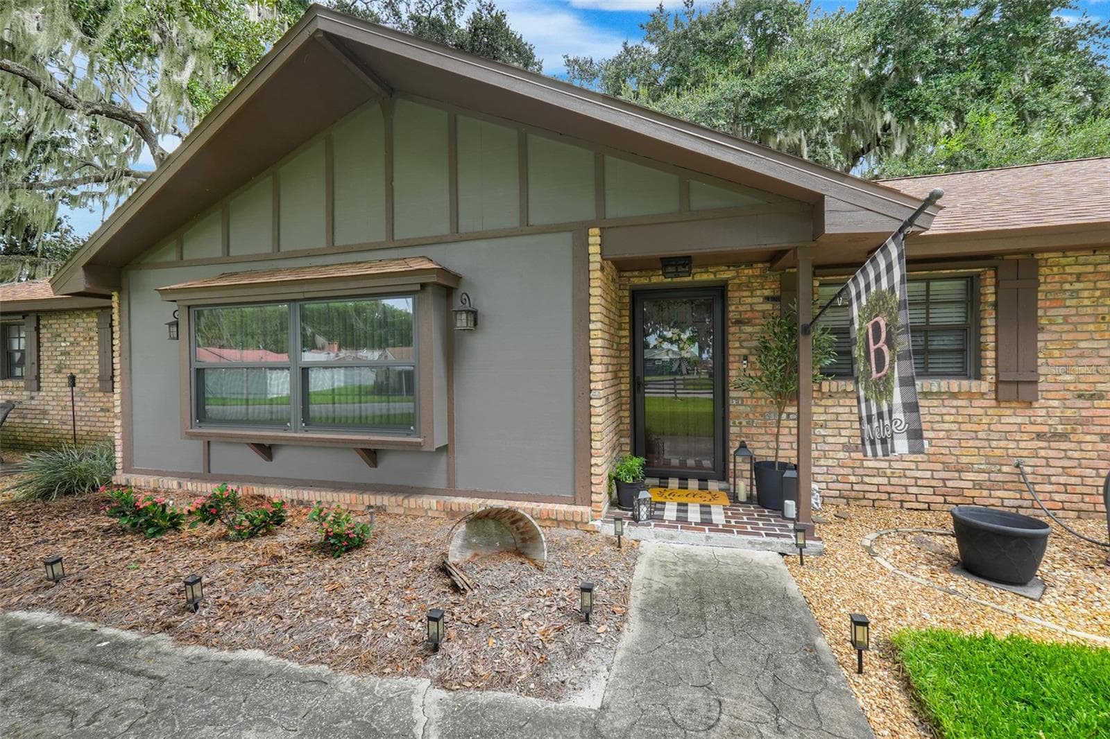 Single Family Residence at 31946 HARRIS RD, TAVARES, photo 6 of 46