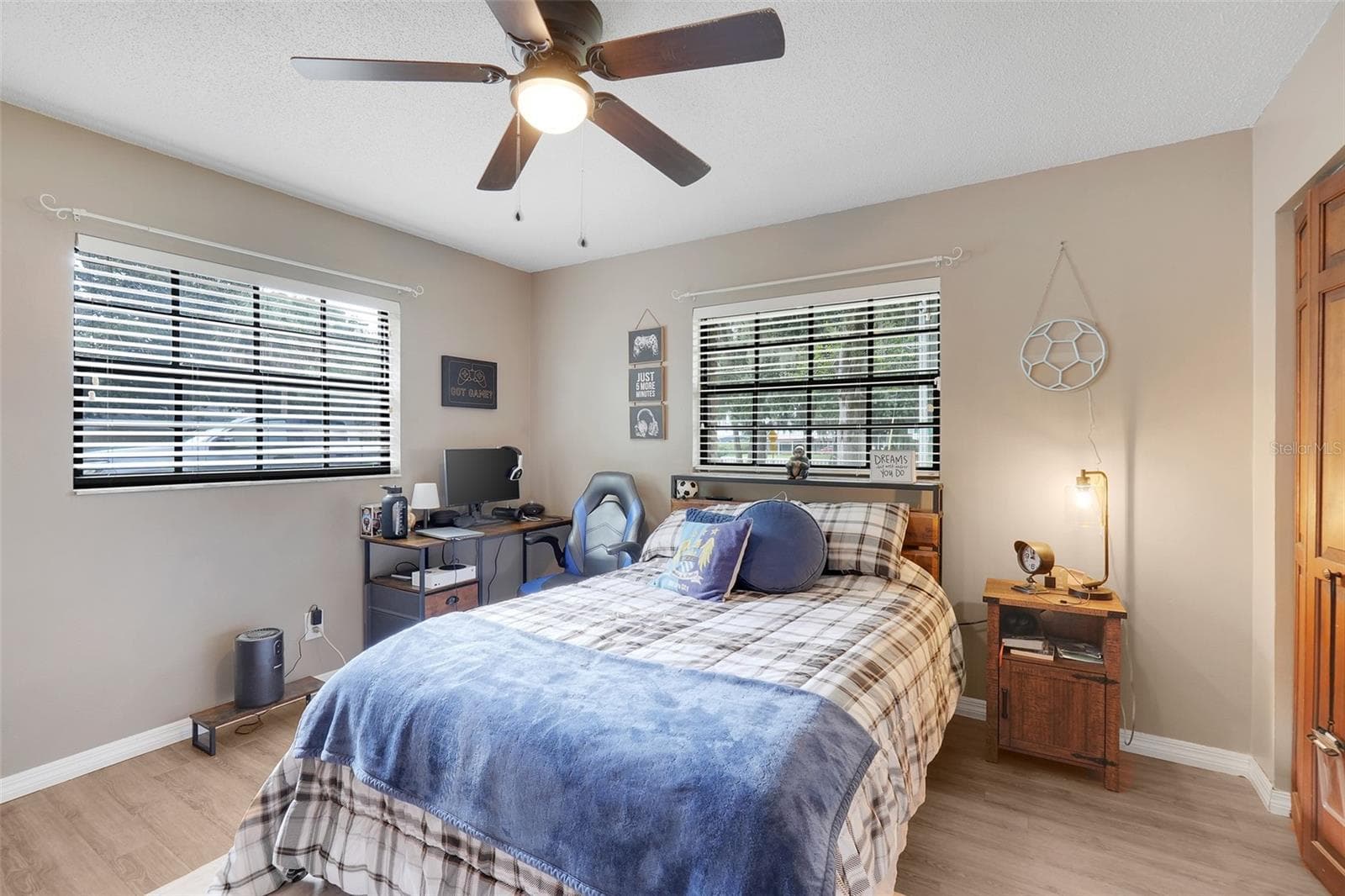 Single Family Residence at 31946 HARRIS RD, TAVARES, photo 31 of 46