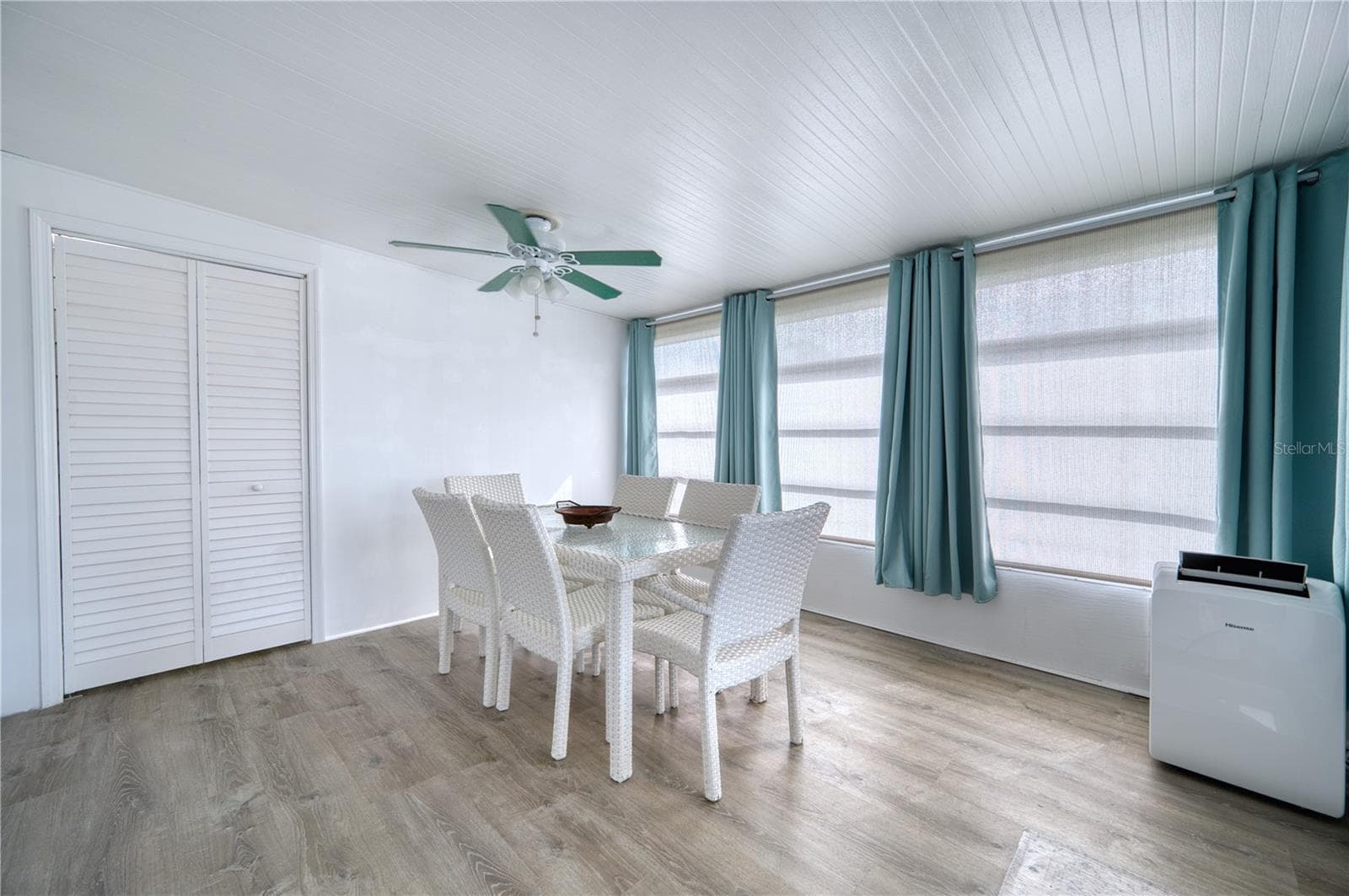 Florida Room - 273 CAPTAINS CT, NORTH PORT