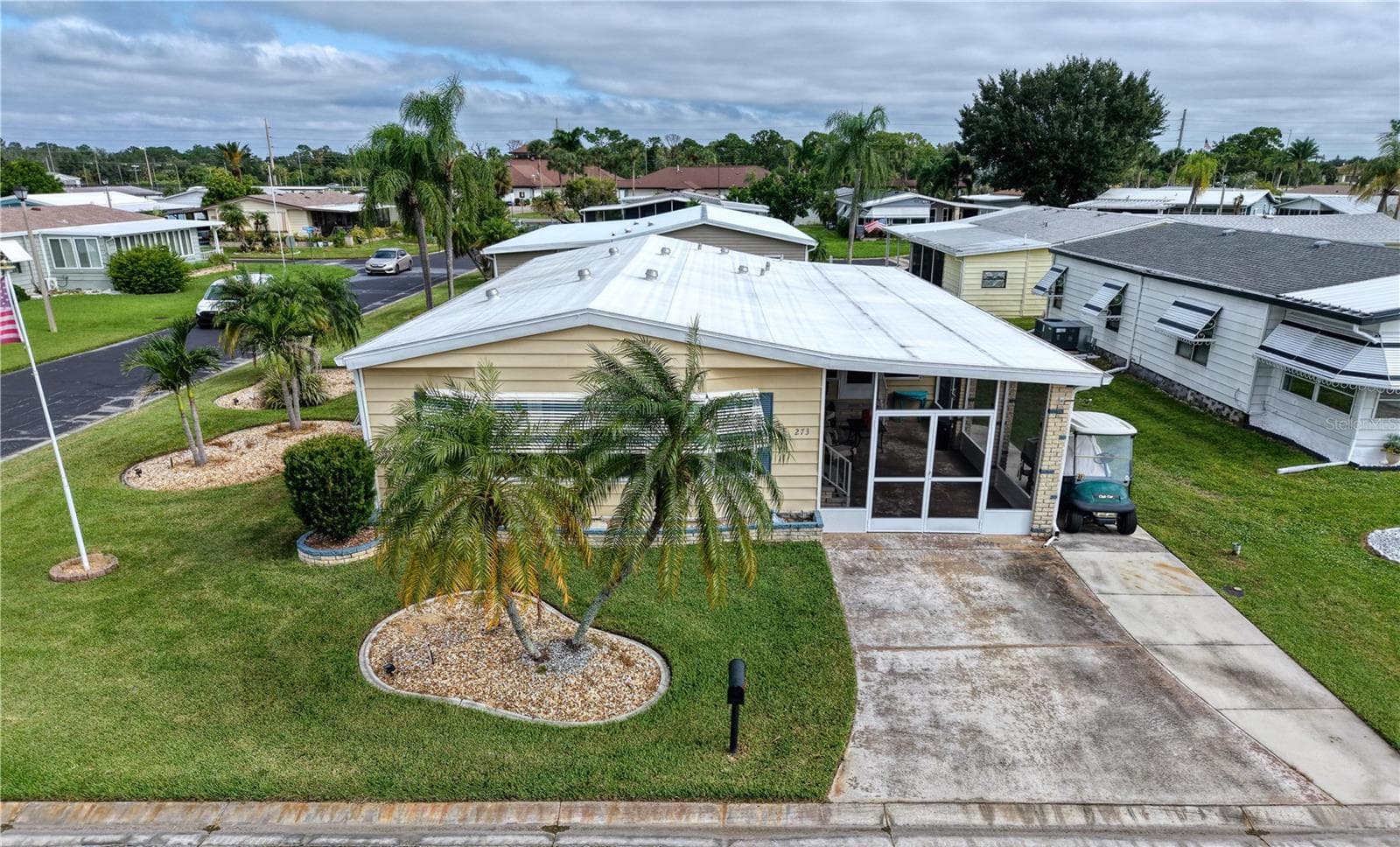 Manufactured Home at 273 CAPTAINS CT, NORTH PORT, photo 34 of 42