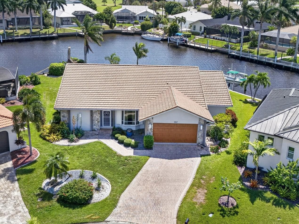 Single Family Residence at 3367 TRINIDAD CT, PUNTA GORDA, photo 3 of 41