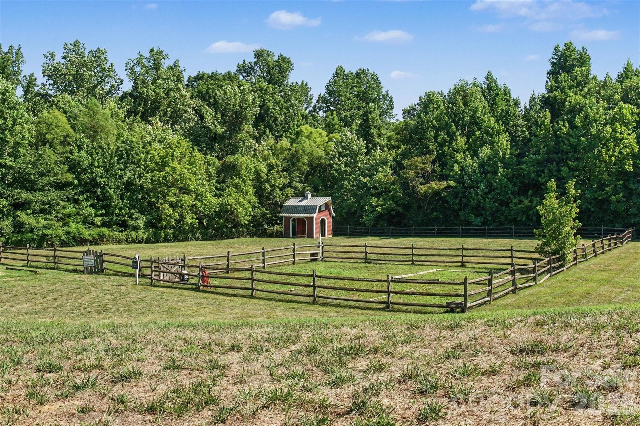 Dog park - 3324 Brackhill Street, Davidson