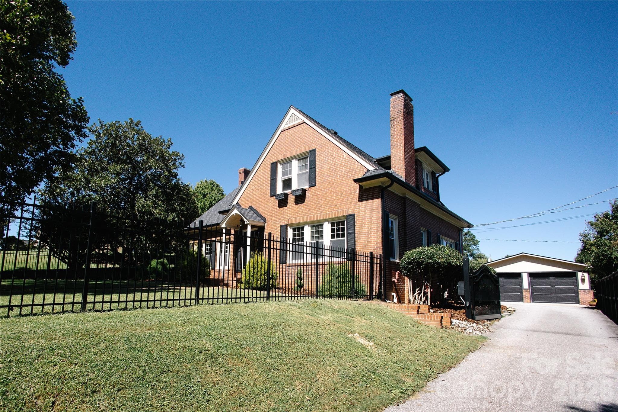 569 Rutherford Road