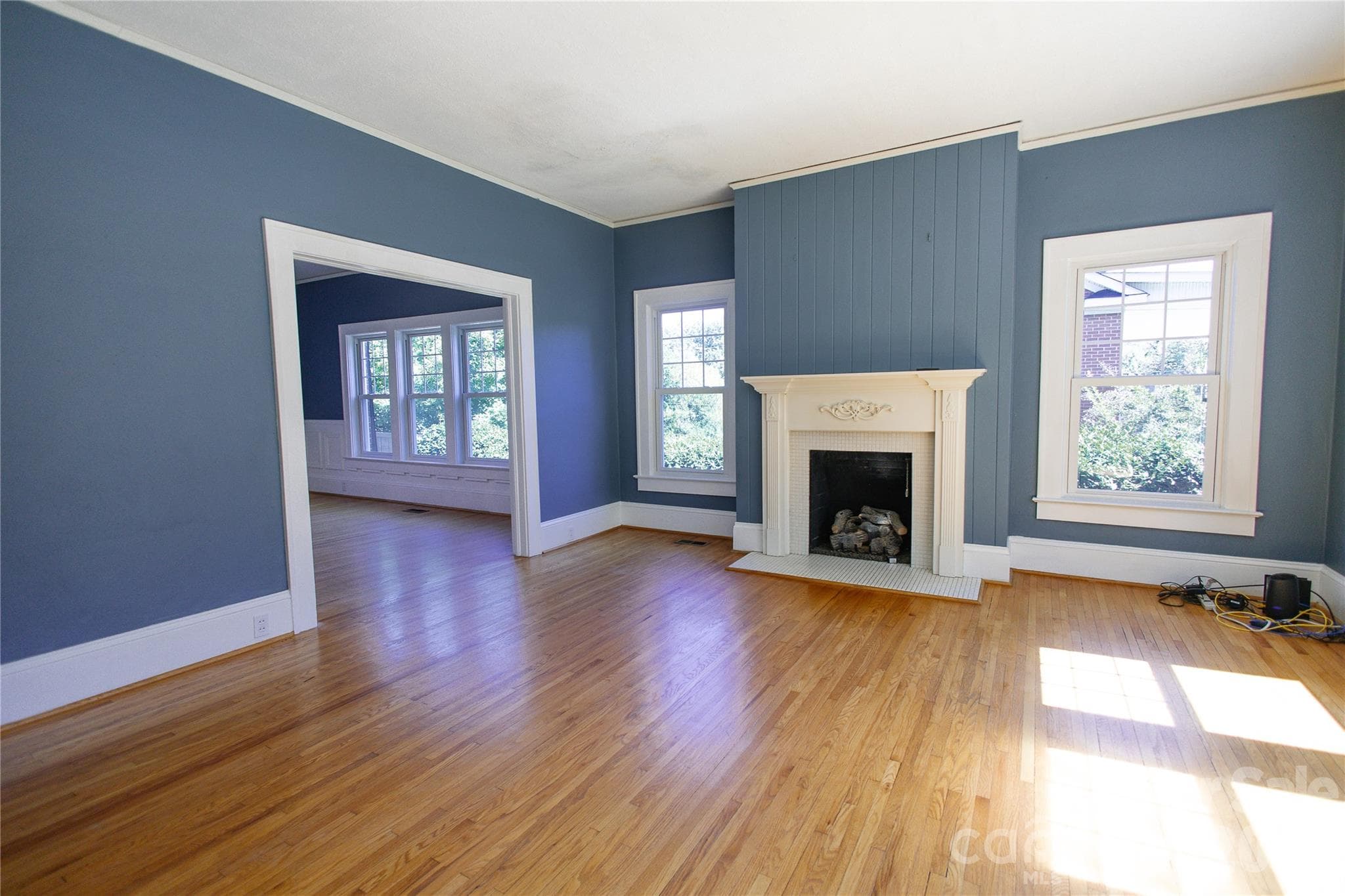 Single Family Residence at 569 Rutherford Road, Marion, photo 3 of 47