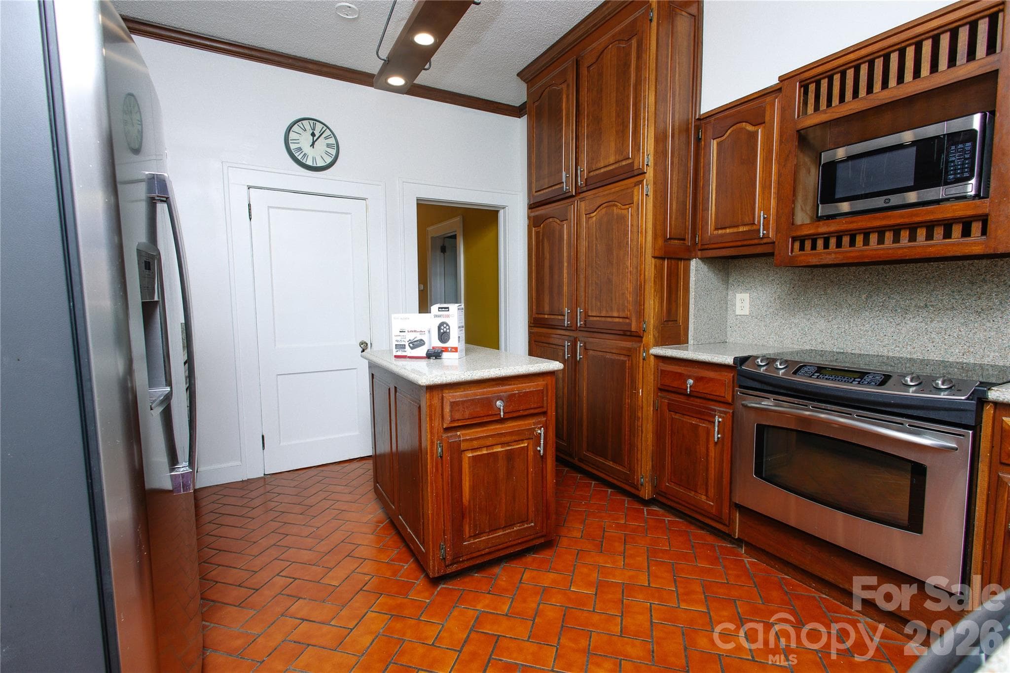 Single Family Residence at 569 Rutherford Road, Marion, photo 11 of 47