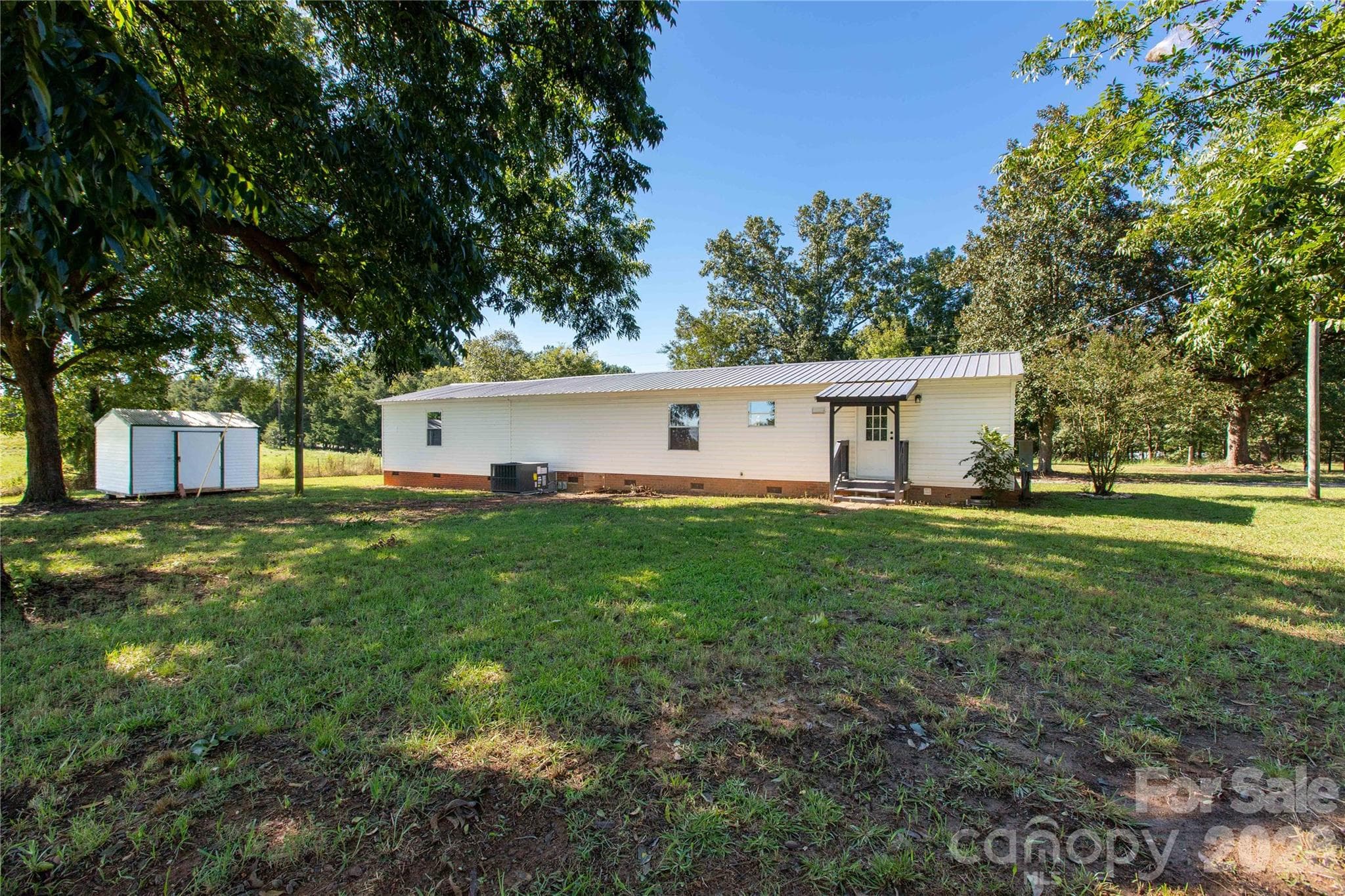 Single Family Residence at 6177 Shiloh Unity Road, Lancaster, photo 32 of 43