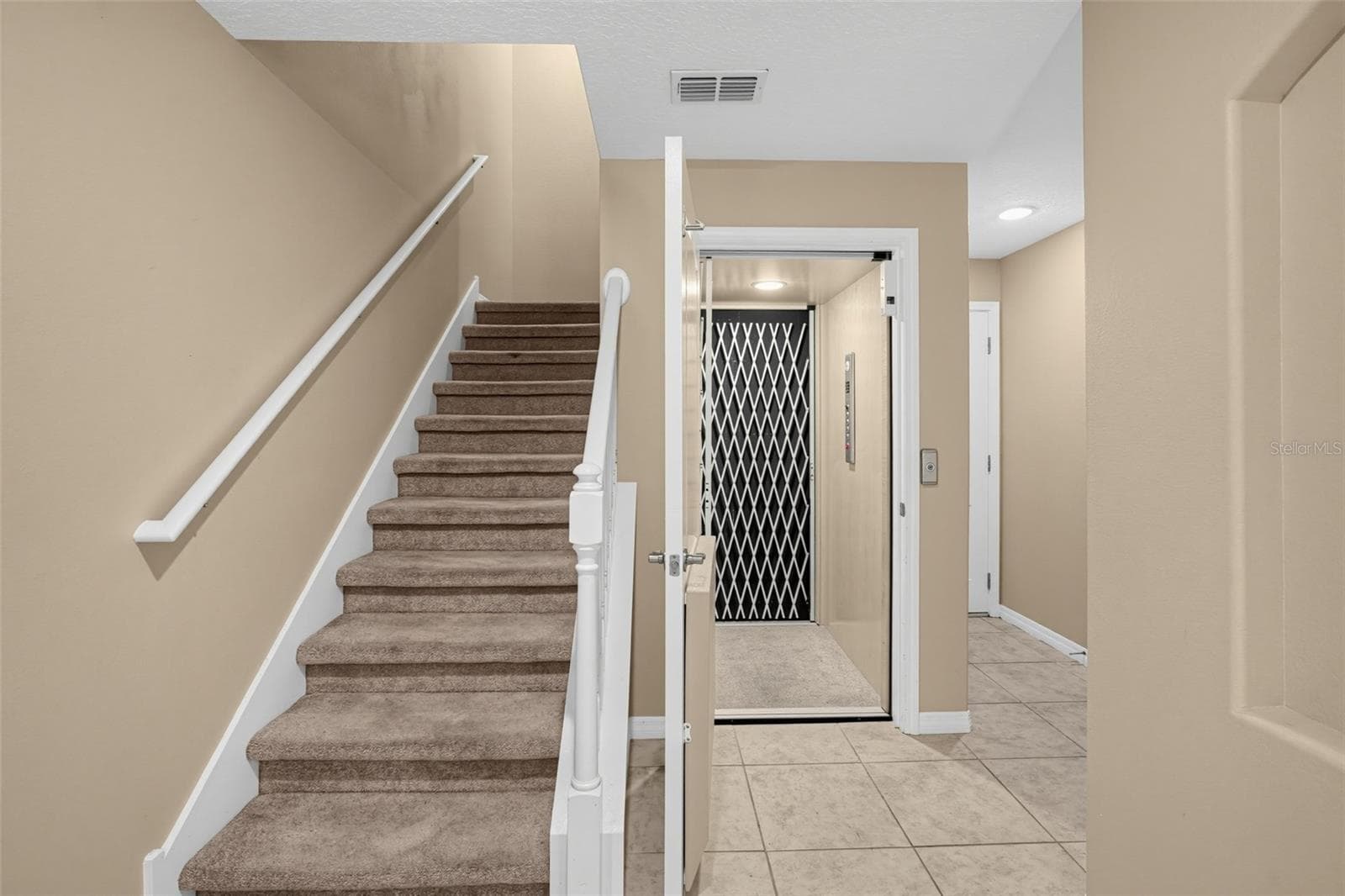 Townhouse at 10144 ARBOR RUN DR #116, TAMPA, photo 15 of 108
