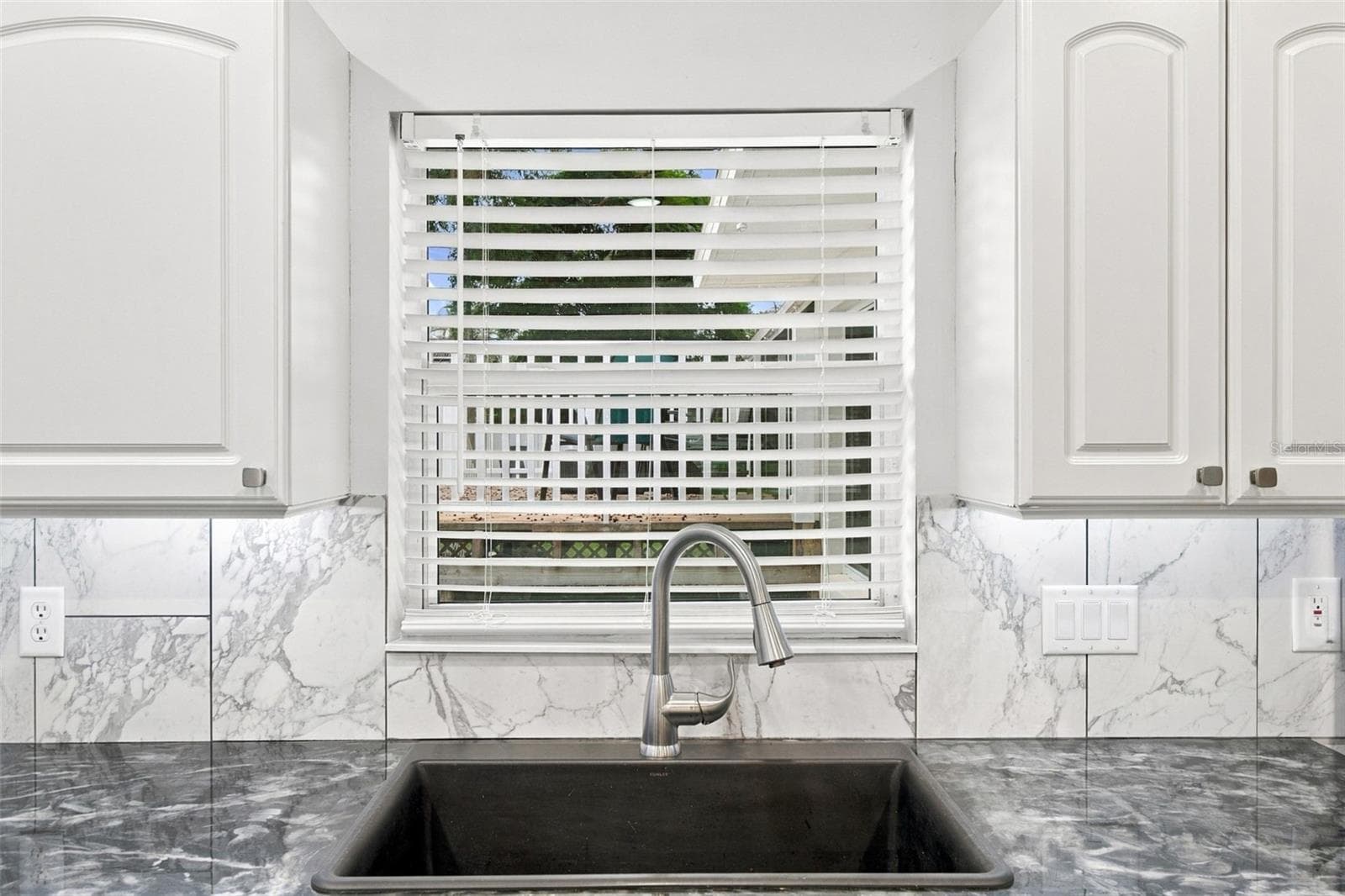 Kitchen to Back Yard - 930 DORA AVE, TAVARES