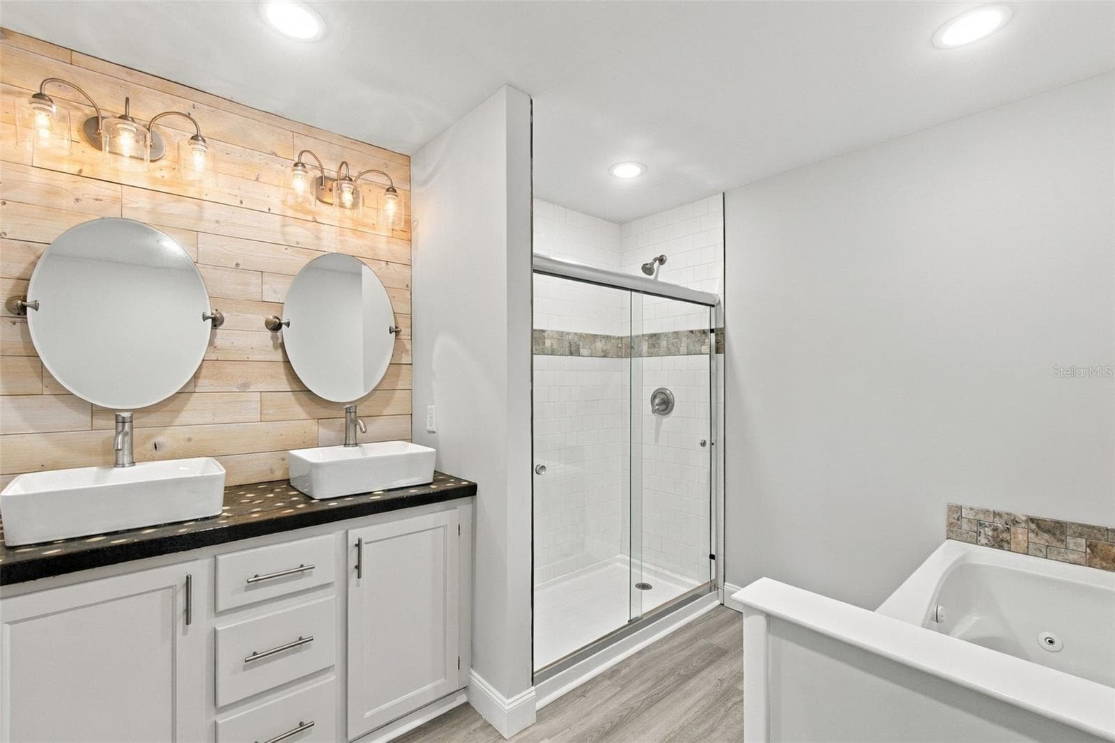 Primary Bath - 930 DORA AVE, TAVARES