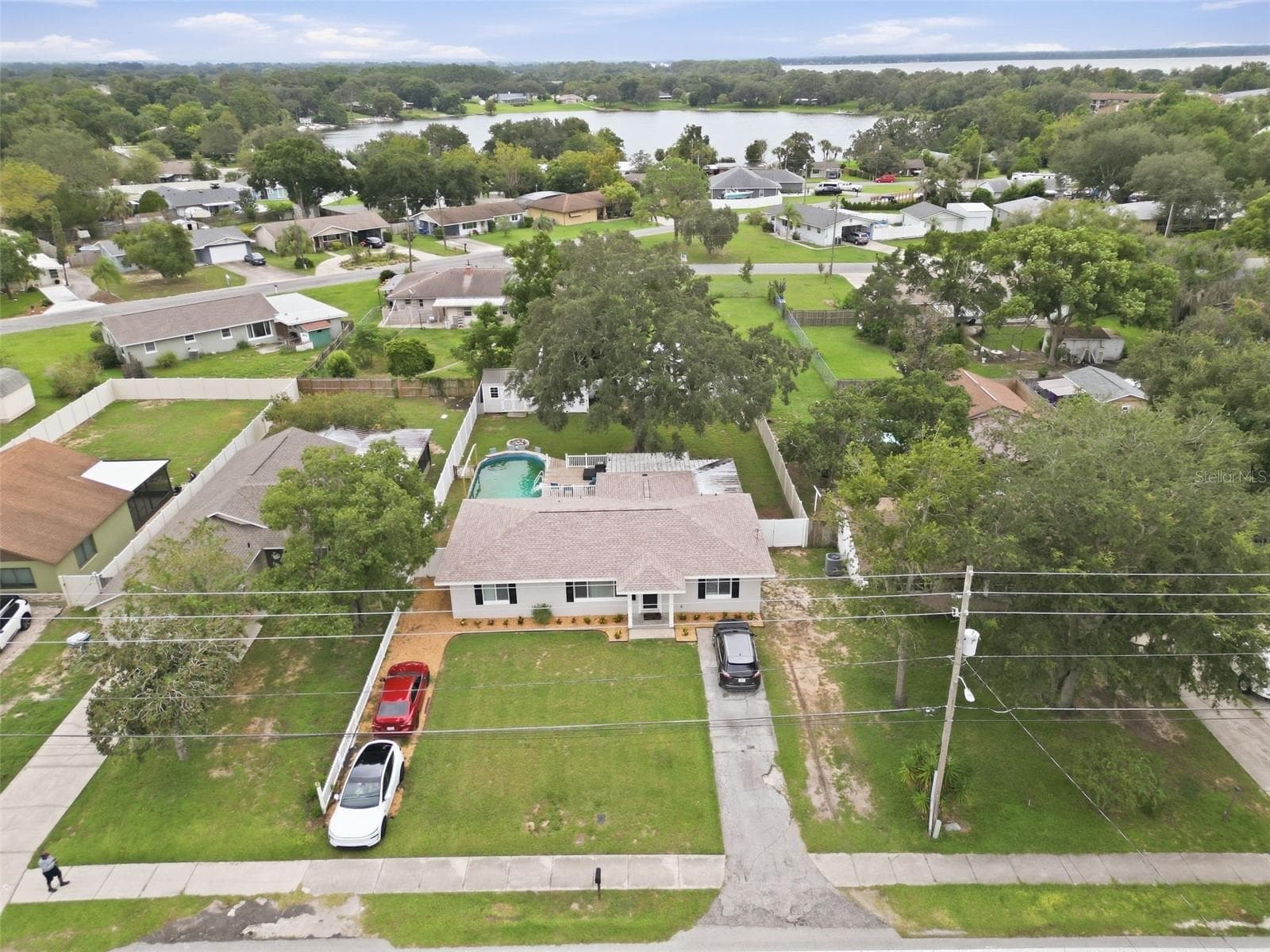 Single Family Residence at 930 DORA AVE, TAVARES, photo 30 of 32