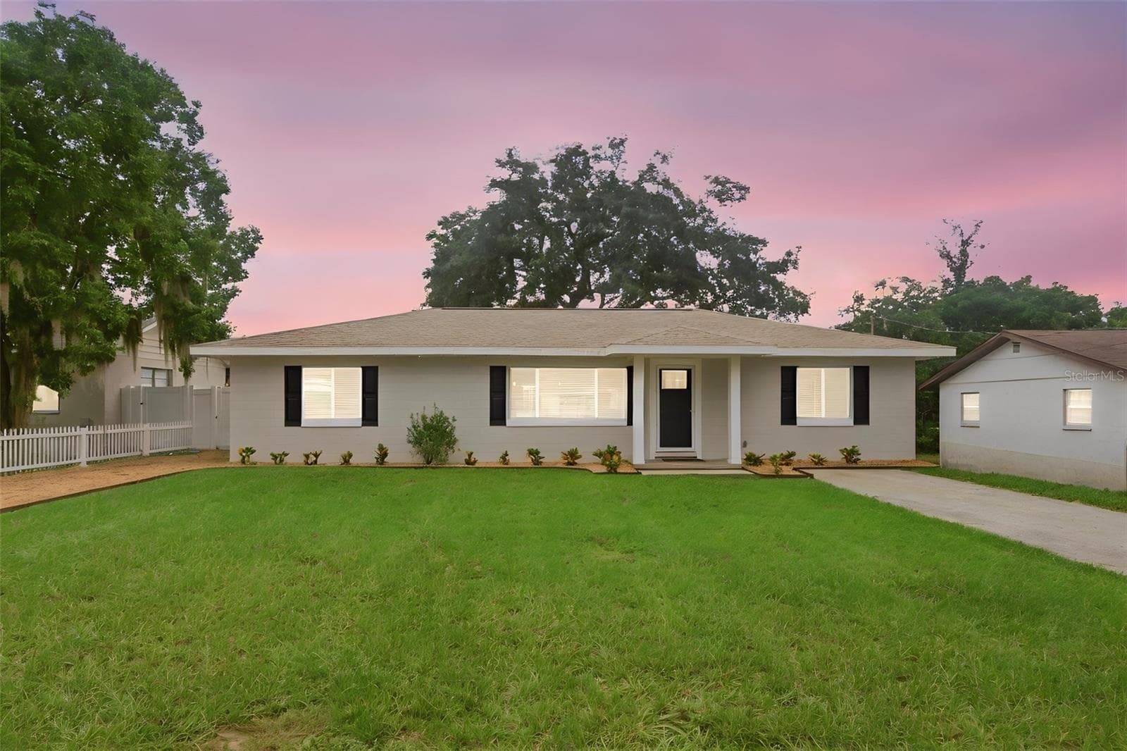 Single Family Residence at 930 DORA AVE, TAVARES, photo 32 of 32