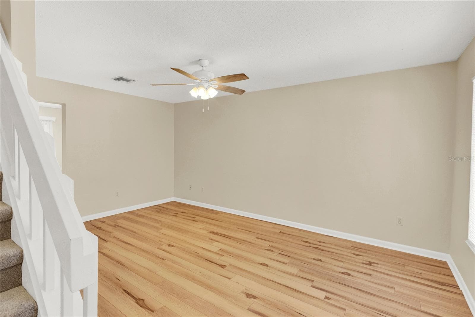Townhouse at 131 KRISTI ANN CT, WINTER SPRINGS, photo 3 of 40