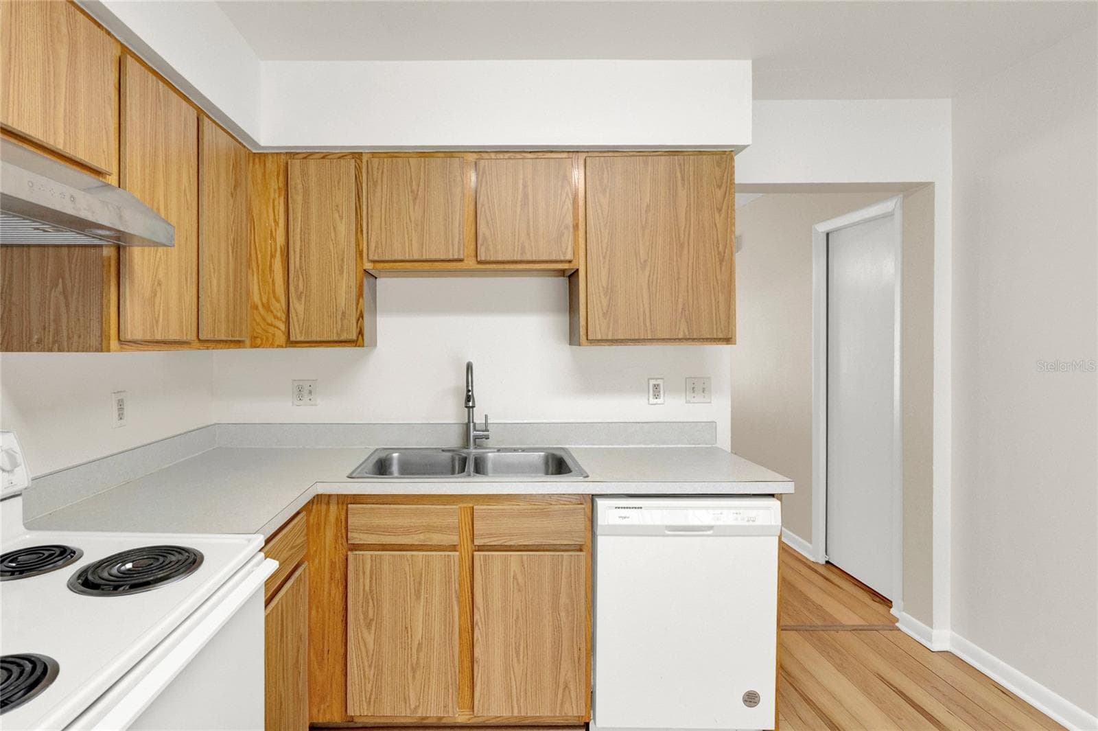 Townhouse at 131 KRISTI ANN CT, WINTER SPRINGS, photo 10 of 40