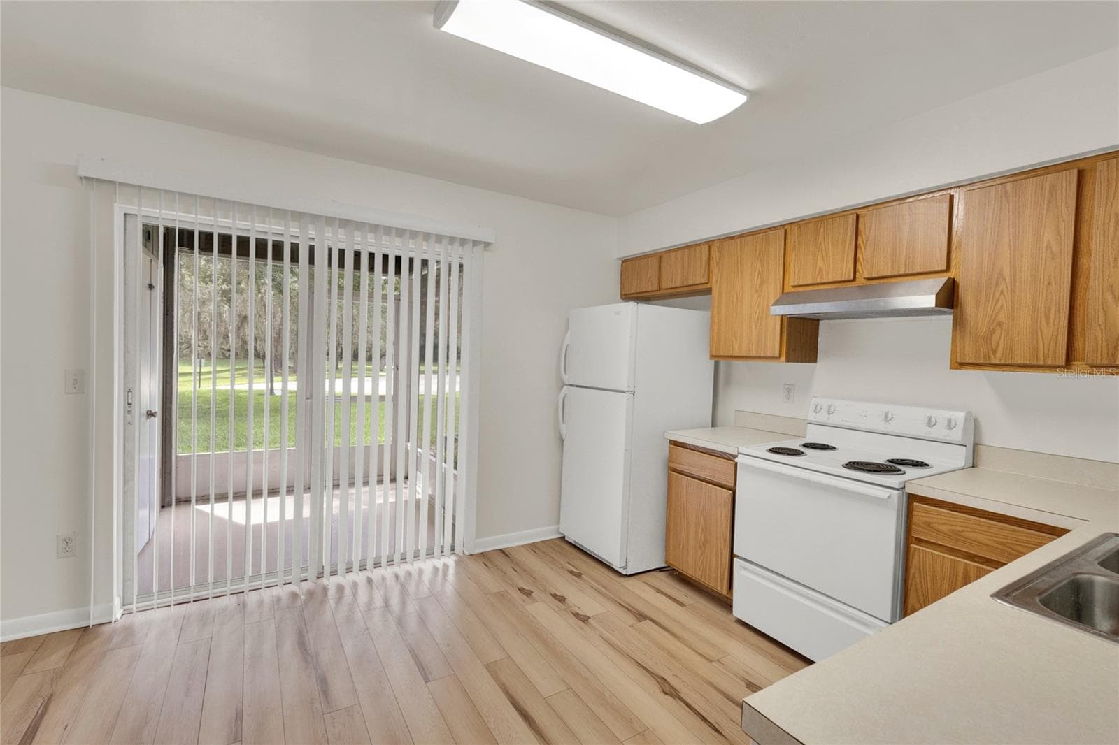 Townhouse at 131 KRISTI ANN CT, WINTER SPRINGS, photo 12 of 40