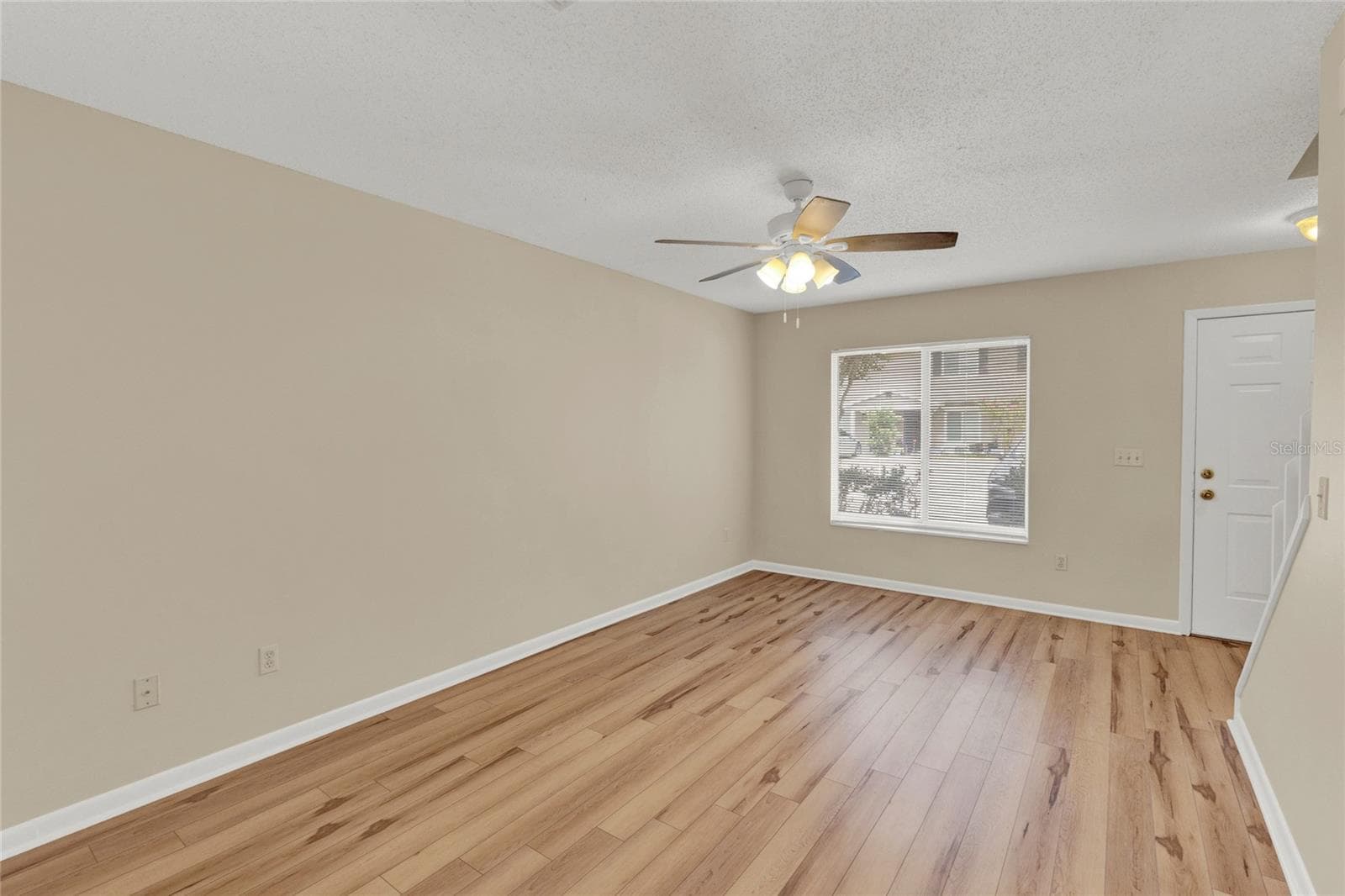 Townhouse at 131 KRISTI ANN CT, WINTER SPRINGS, photo 6 of 40