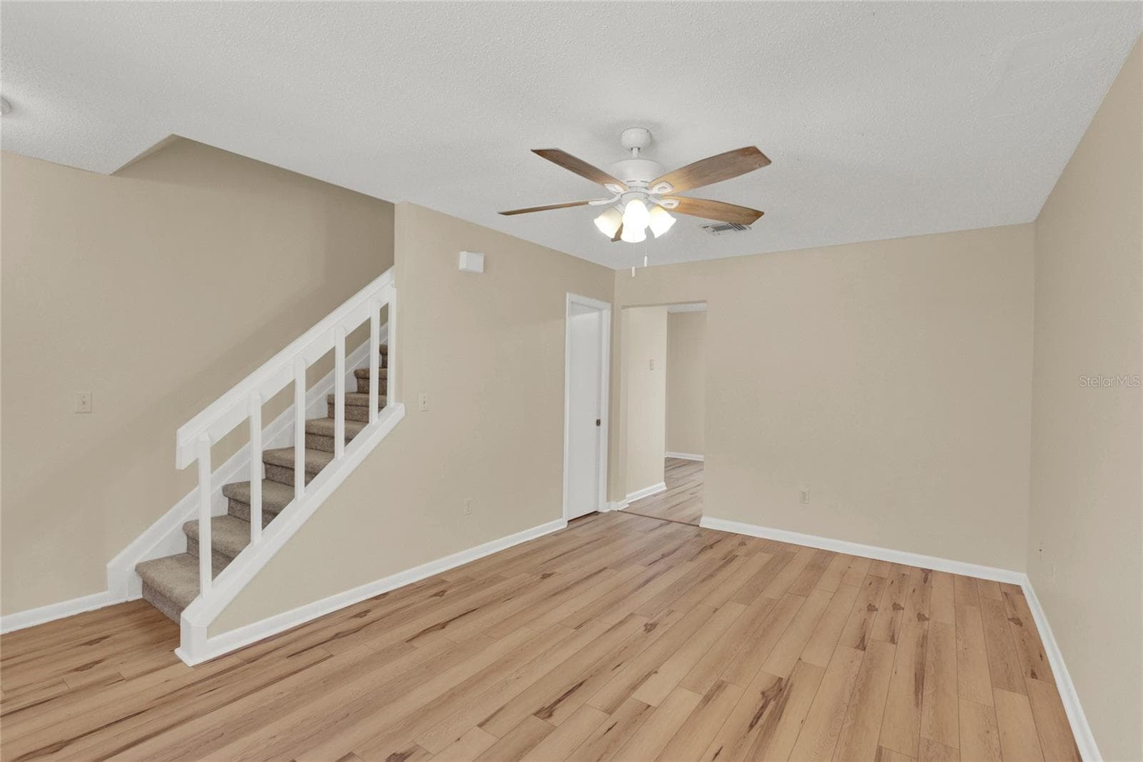 Townhouse at 131 KRISTI ANN CT, WINTER SPRINGS, photo 8 of 40