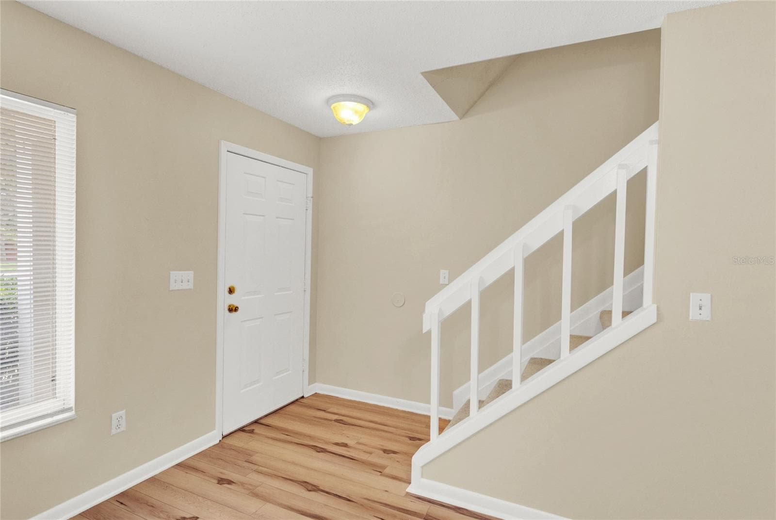 Townhouse at 131 KRISTI ANN CT, WINTER SPRINGS, photo 2 of 40