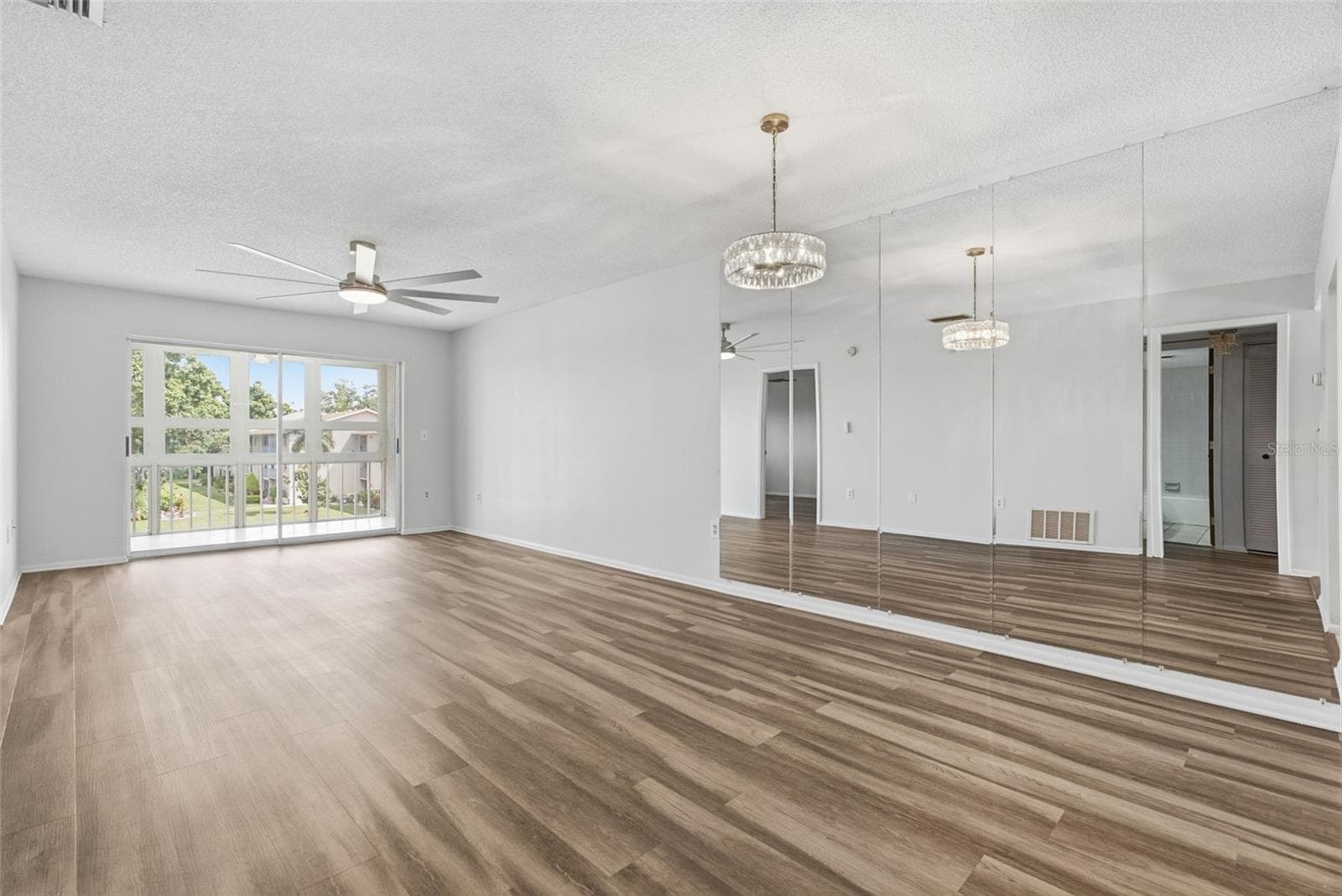 Condominium at 3981 MACEACHEN BLVD #330, SARASOTA, photo 13 of 42