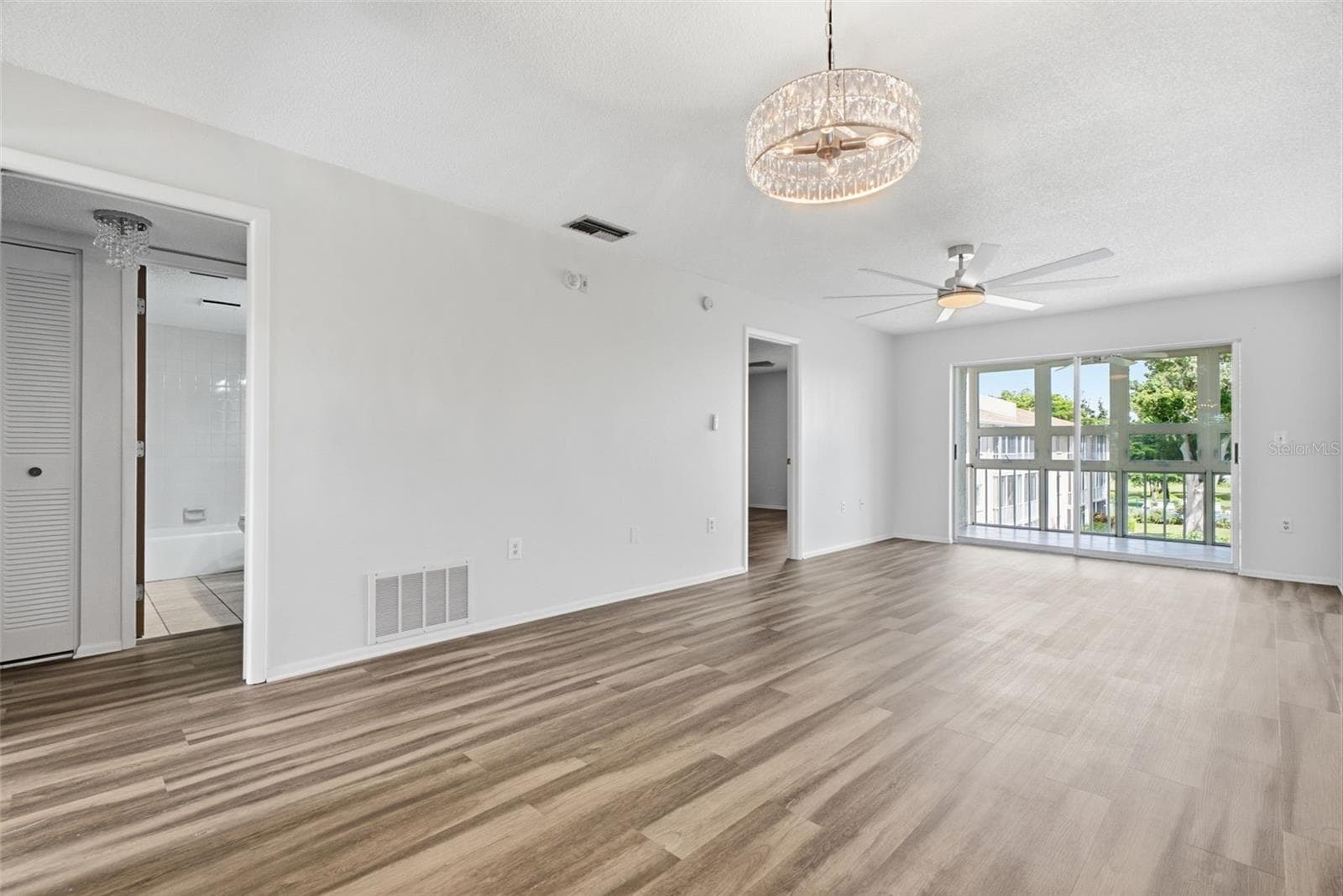Condominium at 3981 MACEACHEN BLVD #330, SARASOTA, photo 14 of 42