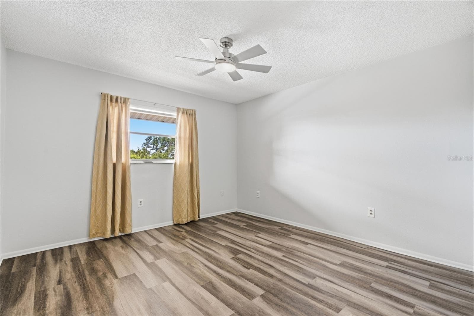Condominium at 3981 MACEACHEN BLVD #330, SARASOTA, photo 25 of 42