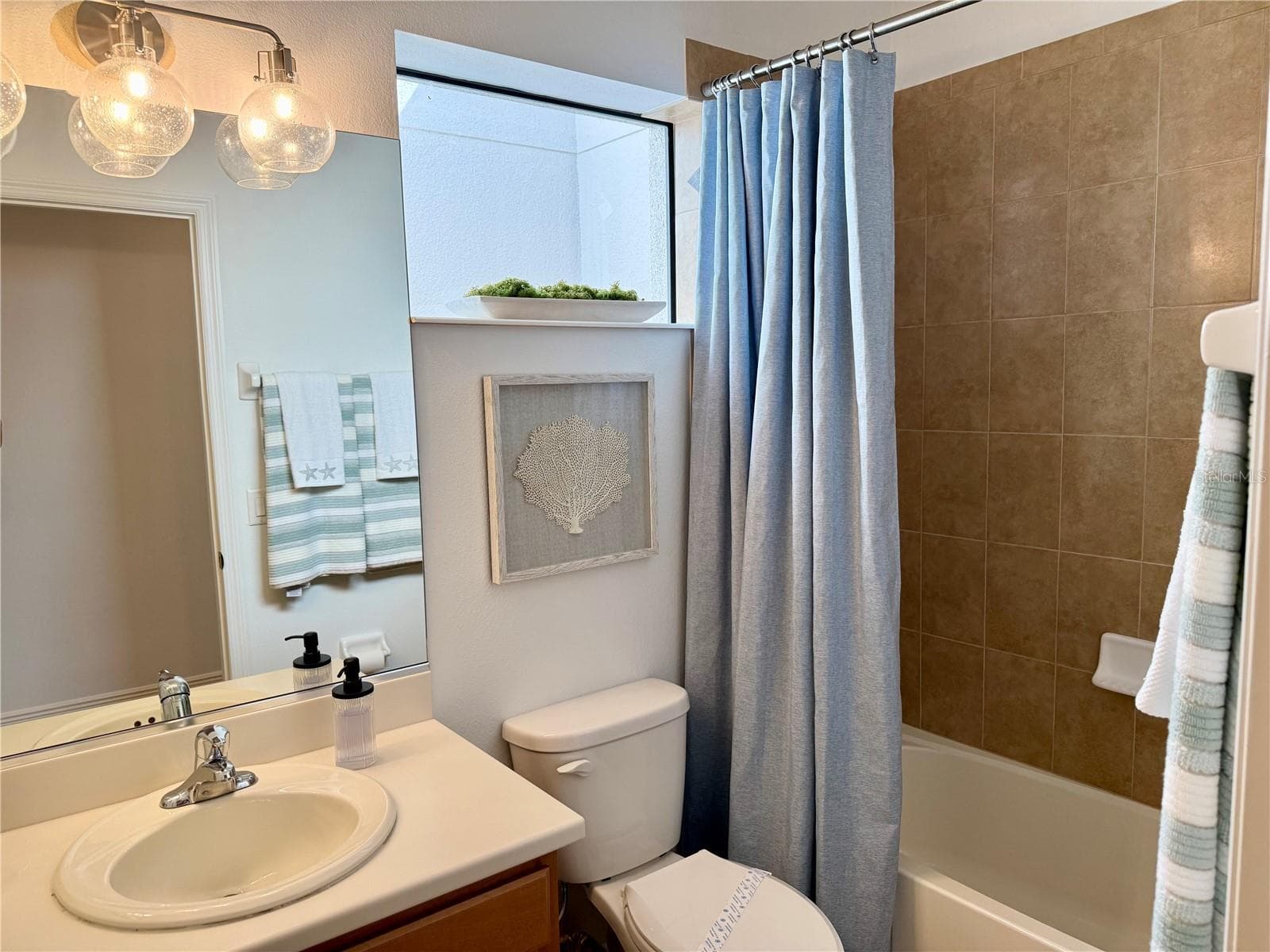 Condominium at 4040 OVERTURE CIR #478, BRADENTON, photo 36 of 48