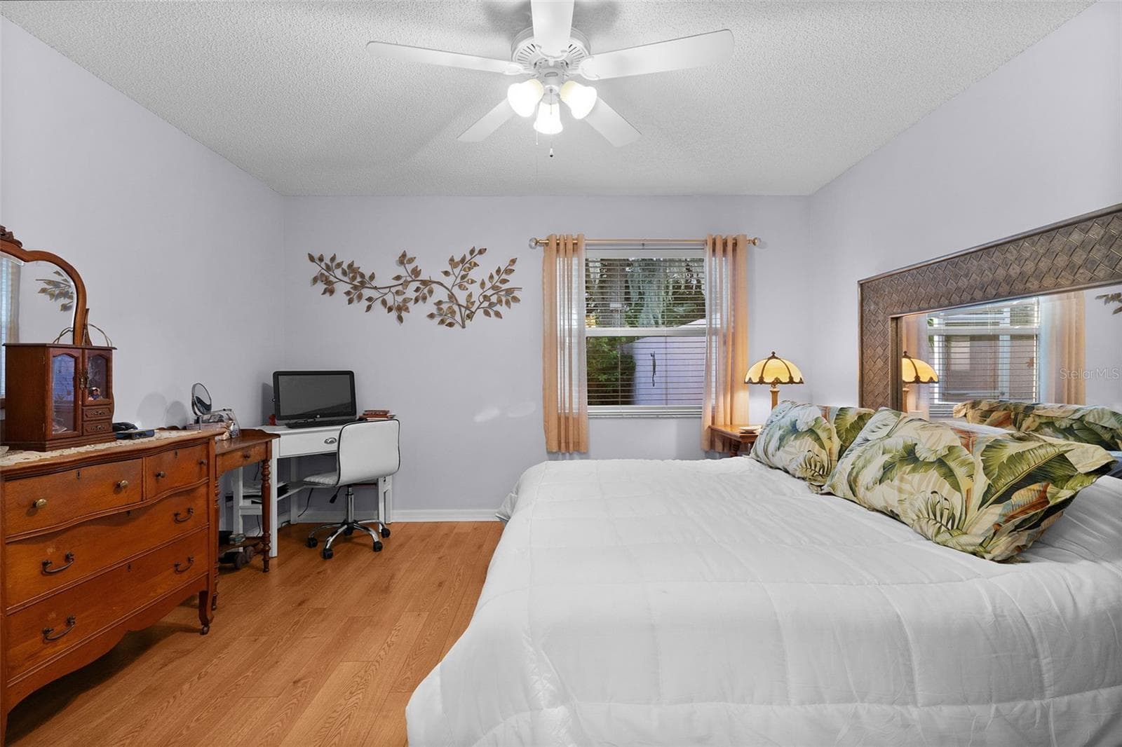 Single Family Residence at 965 AVALON AVE, THE VILLAGES, photo 10 of 27