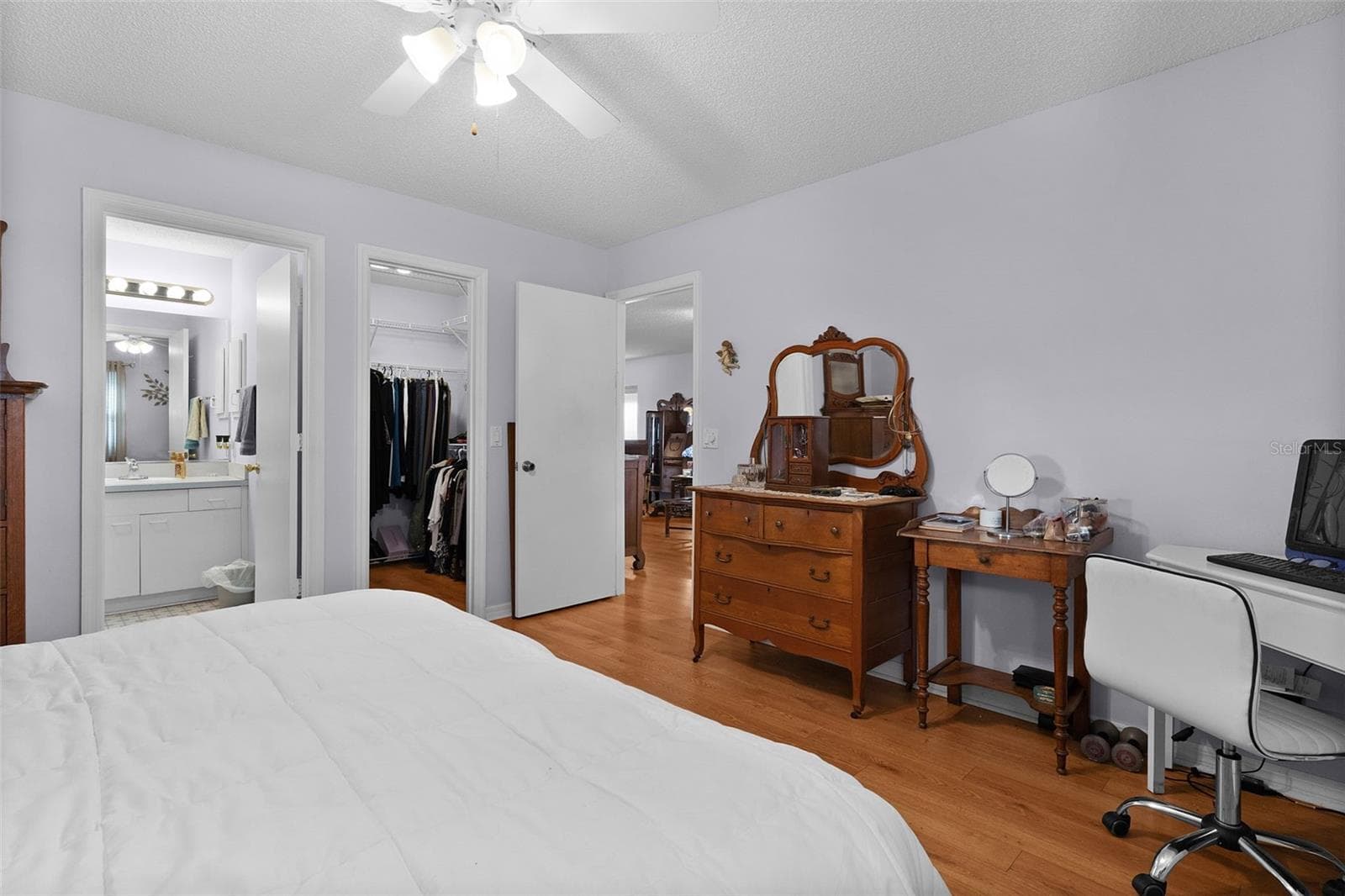 Single Family Residence at 965 AVALON AVE, THE VILLAGES, photo 14 of 27