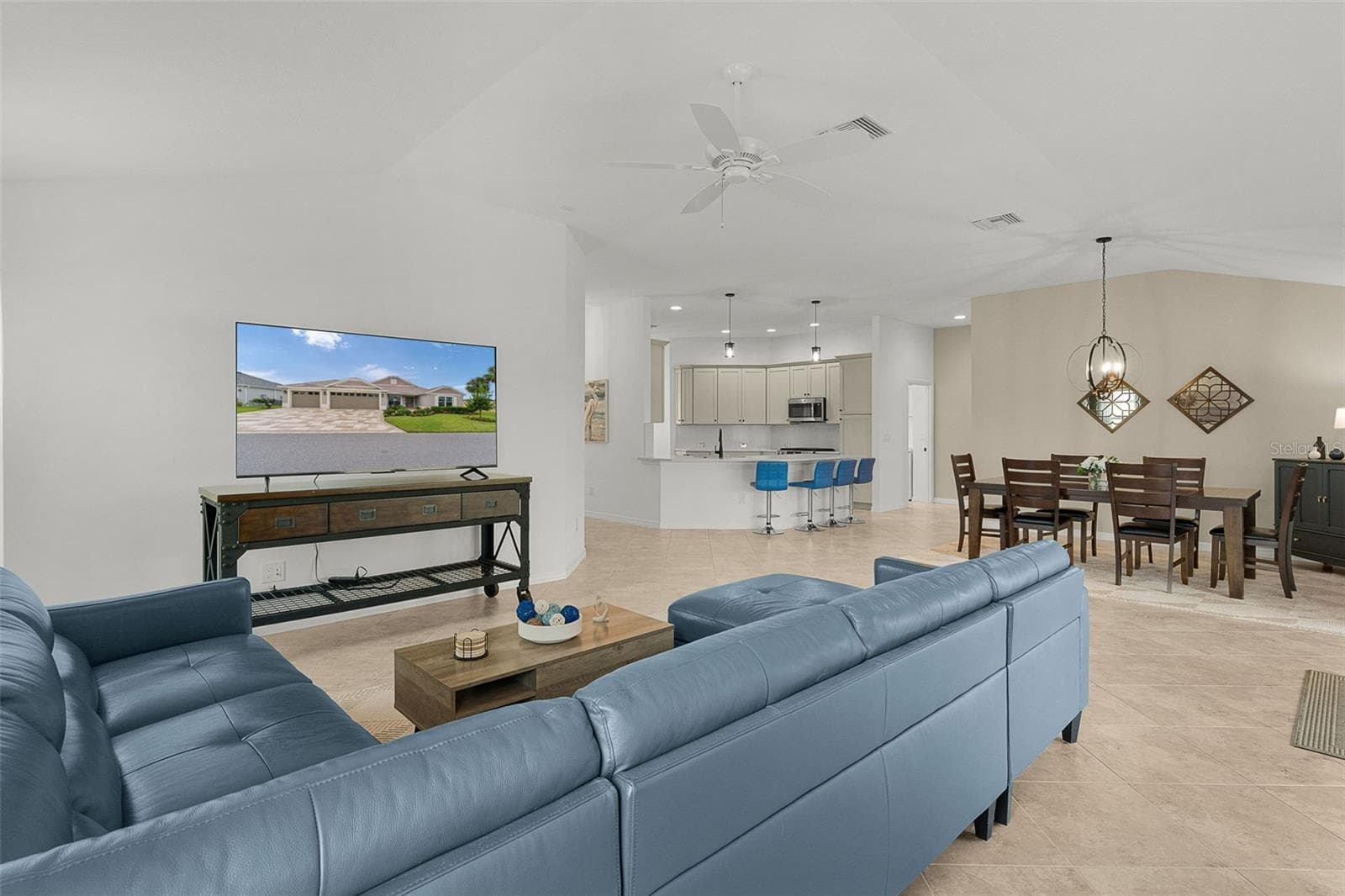 Single Family Residence at 4305 TIEDEMANN LOOP, THE VILLAGES, photo 10 of 59