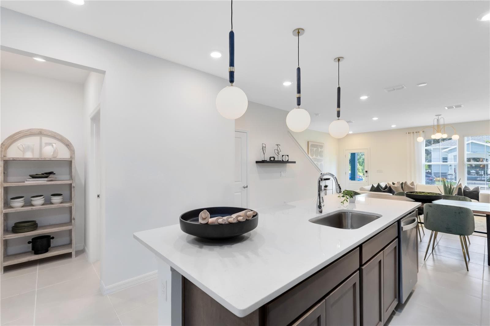 Model Home Design Only. Pictures and furnishings are for illustrative purposes only. Elevations, colors and options may vary. Furniture is for model home staging only. - 7876 EMERALD PALM STREET, ORLANDO