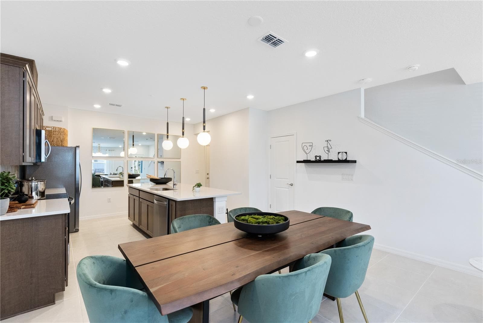 Model Home Design Only. Pictures and furnishings are for illustrative purposes only. Elevations, colors and options may vary. Furniture is for model home staging only. - 7876 EMERALD PALM STREET, ORLANDO