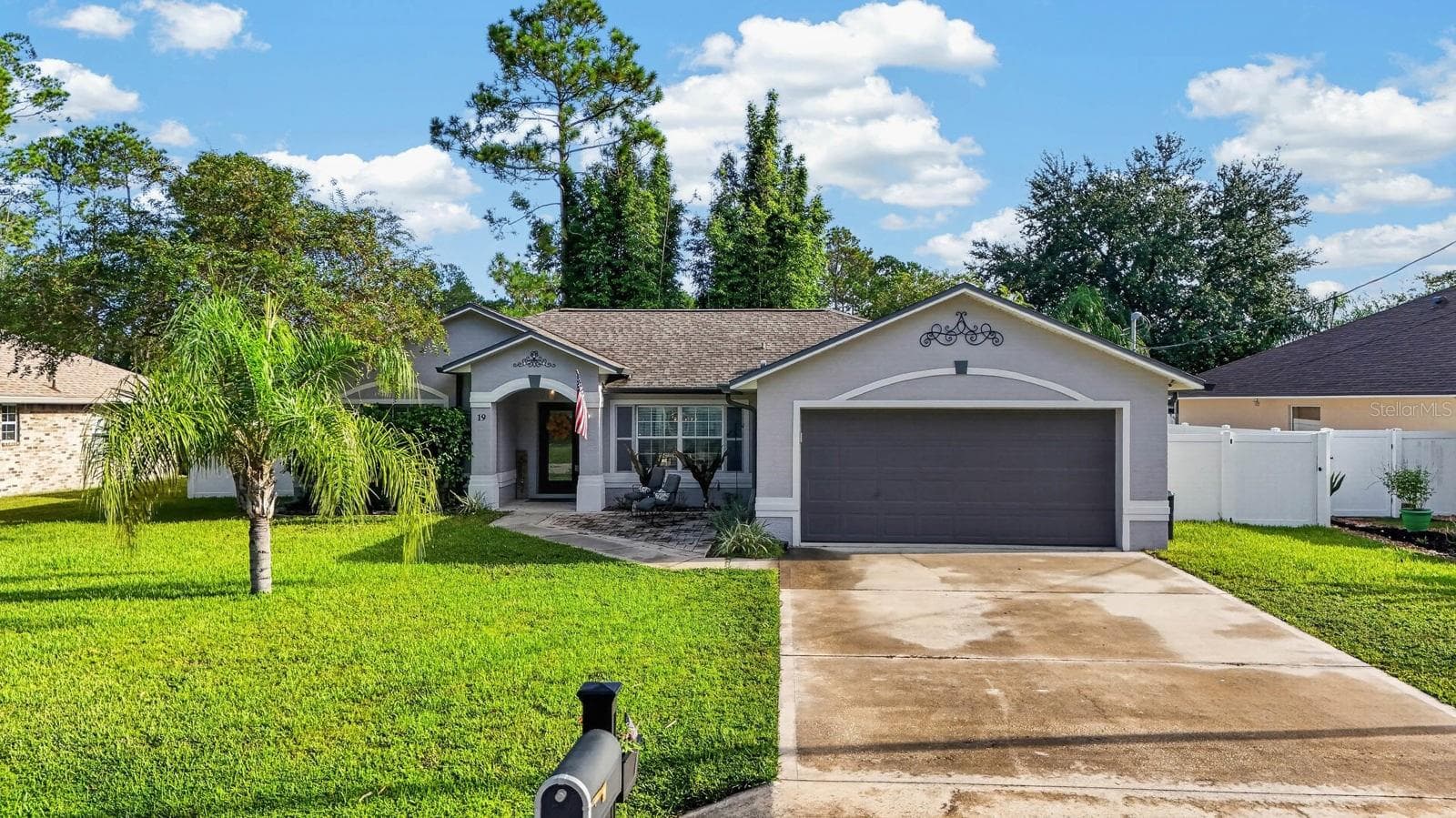 19 RED OAK PL