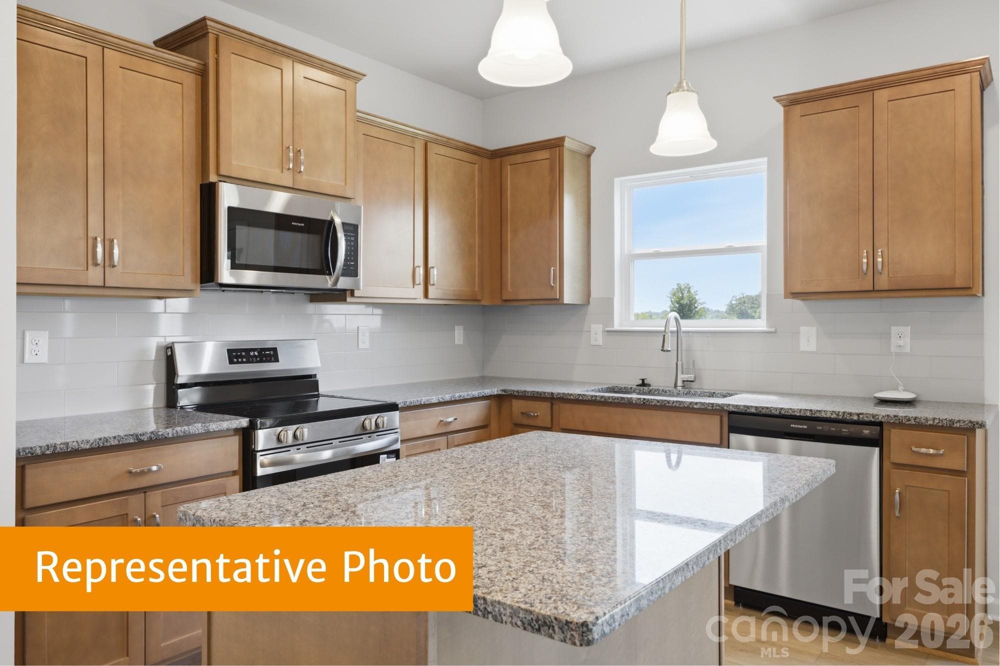 Single Family Residence at 616 Rowe Crossing Drive, Newton, photo 8 of 27