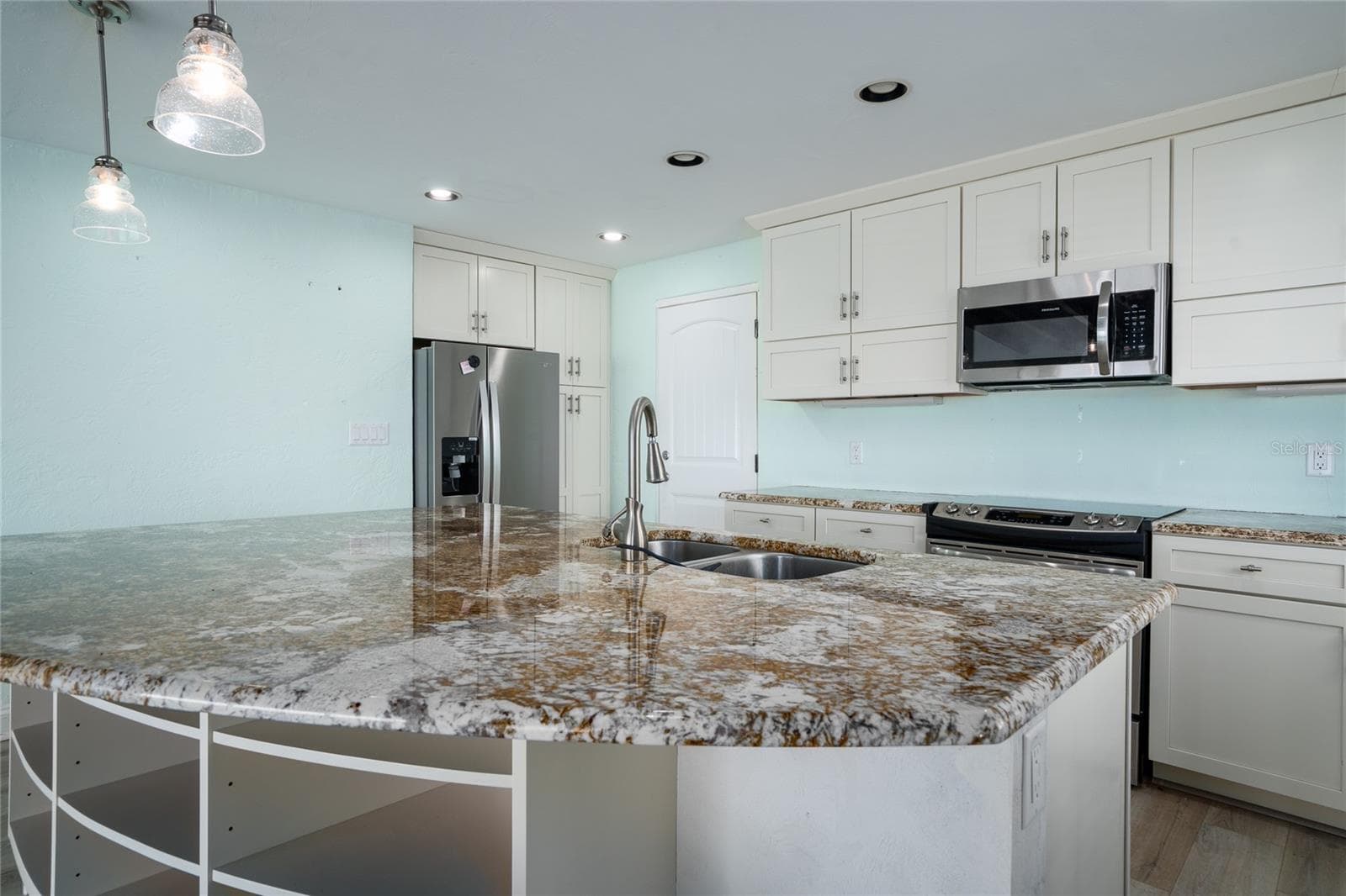 Granite counters! - 10 OCEAN EDGE DR, ORMOND BEACH