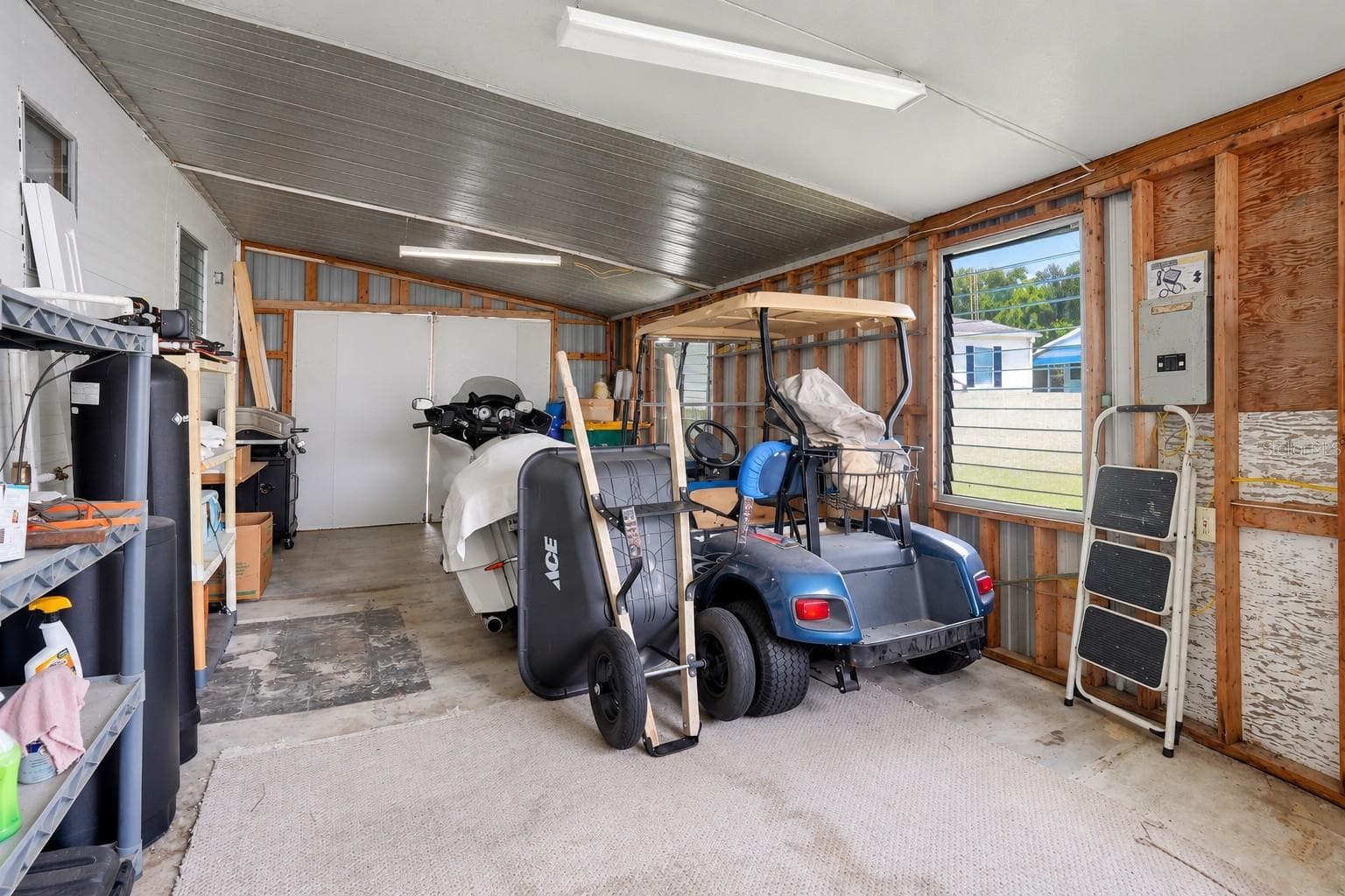 Garage and storage - 1405 WESTLAND DR, TAVARES