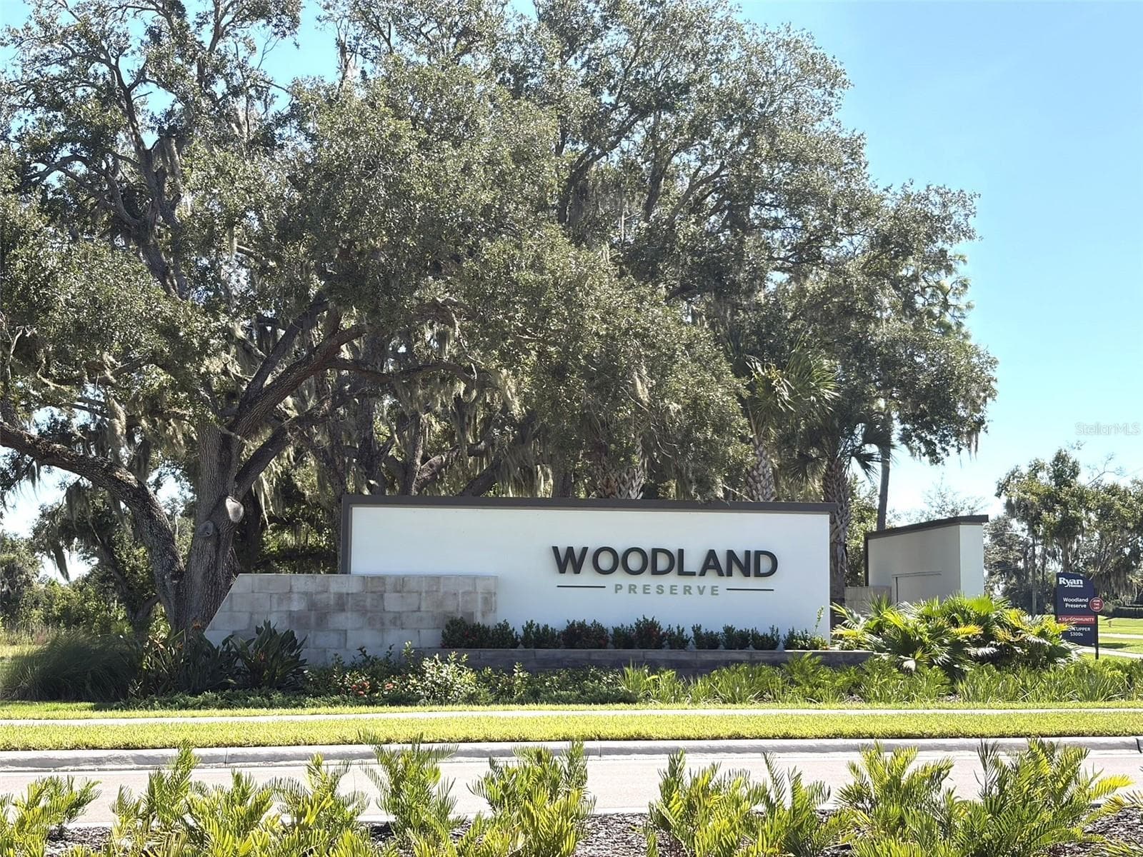 Nature Inspired Community Entry - 14449 HAMMOCK OAK ST, PARRISH