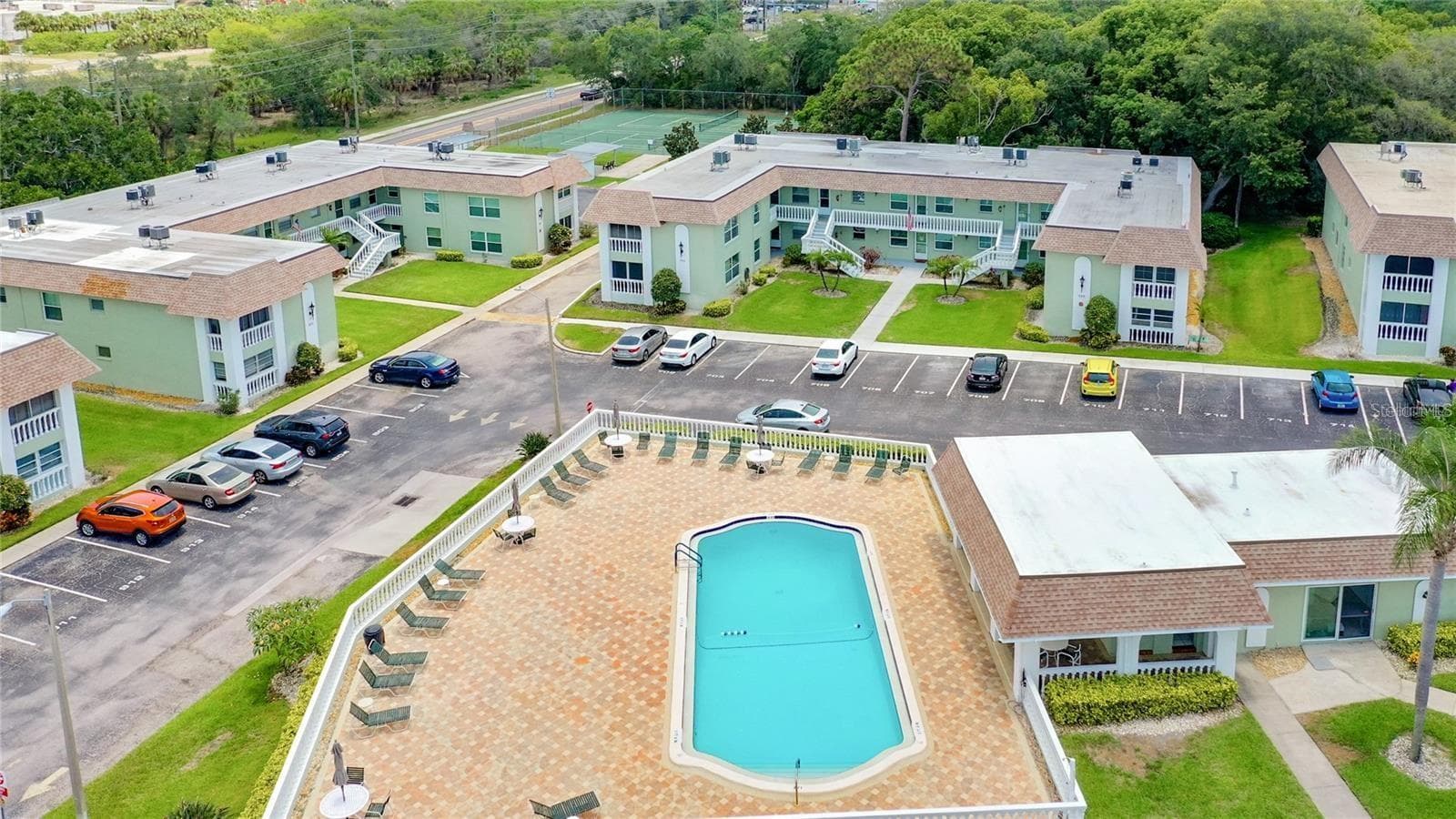Pool - 1250 S PINELLAS AVE #511, TARPON SPRINGS