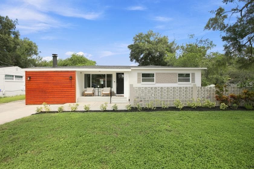 Single Family Residence at 2313 CARROLL PL, TAMPA, photo 2 of 35